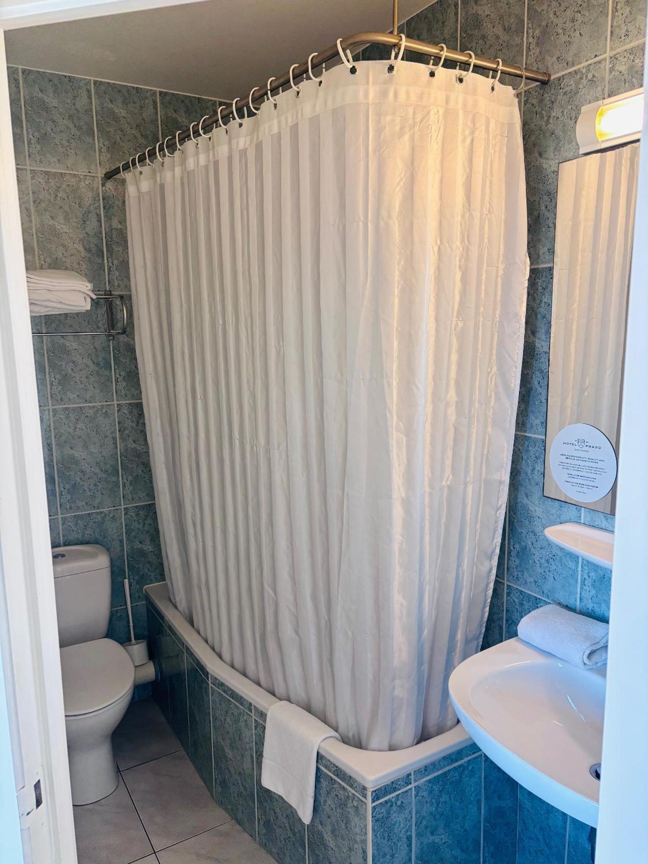 Small Comfort Double Room with City View photo 3