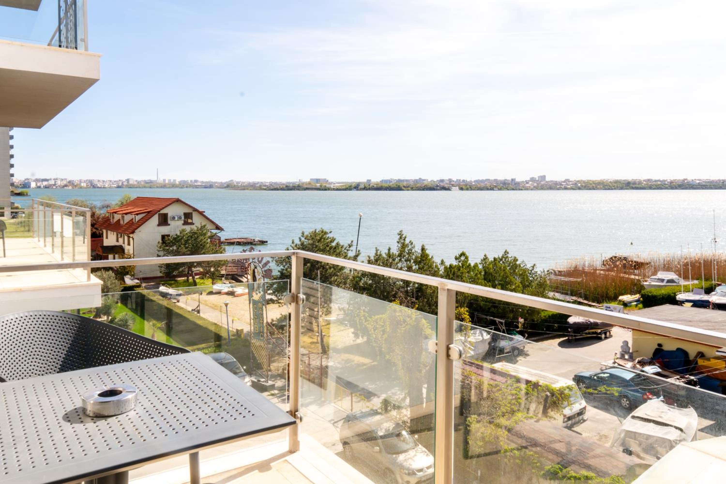 King Room with Lake View
