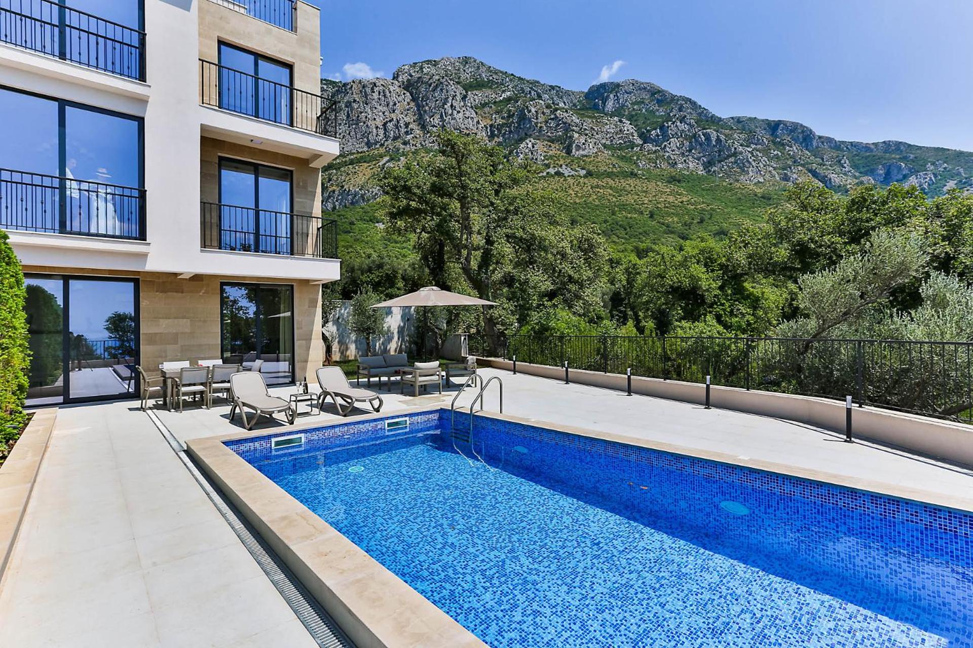 Superior Villa photo 3