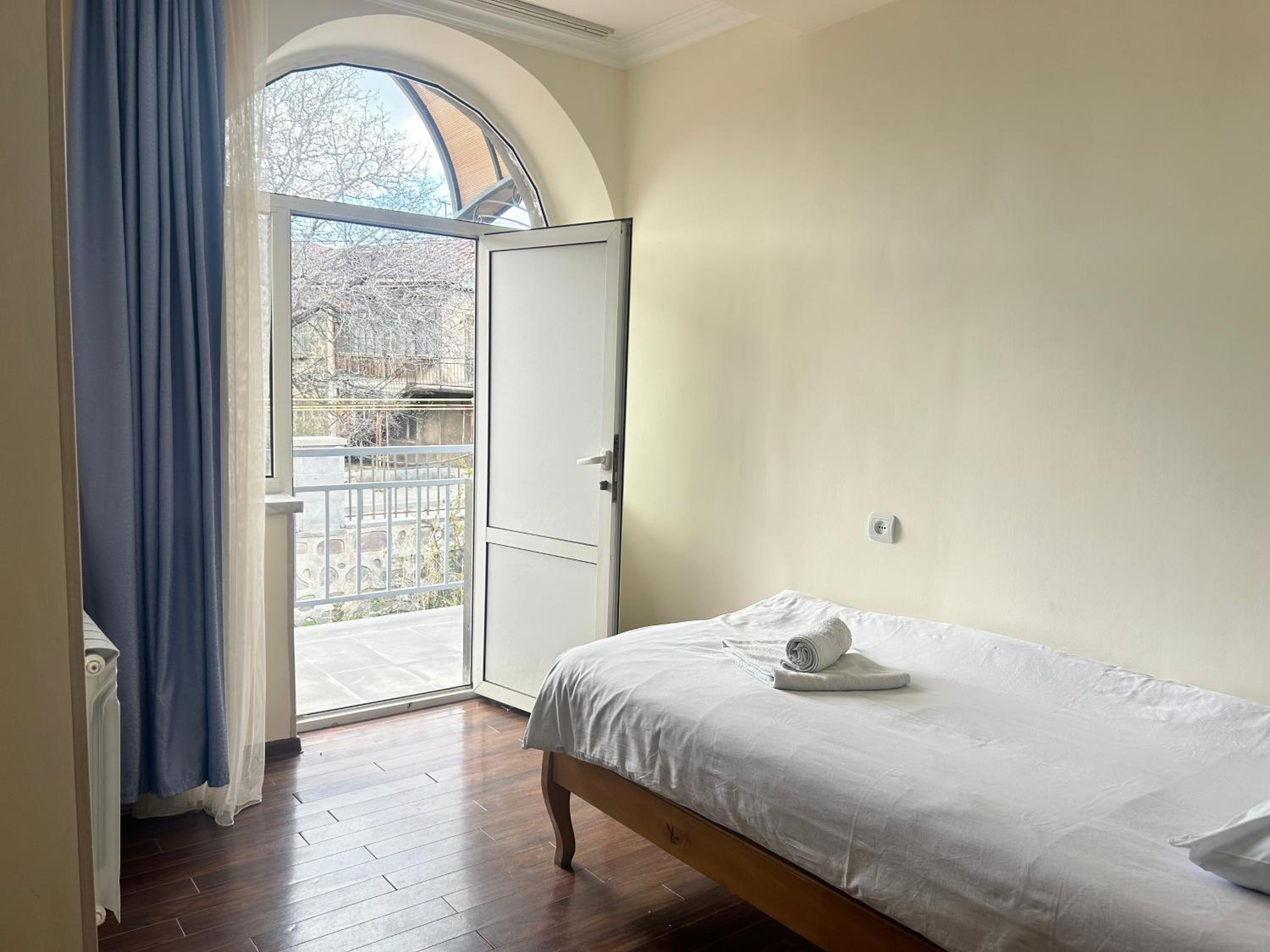 Twin Room with Balcony