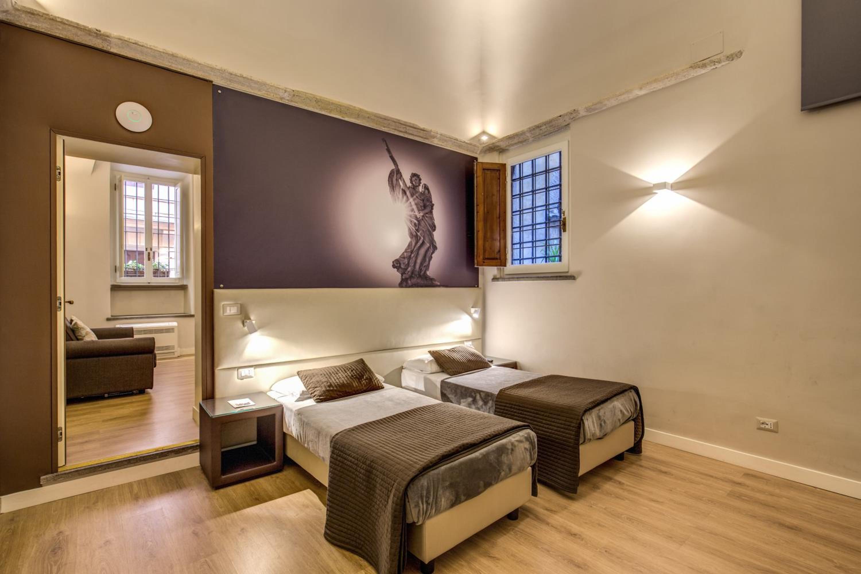 Luxury Two-Bedroom Apartment photo 2