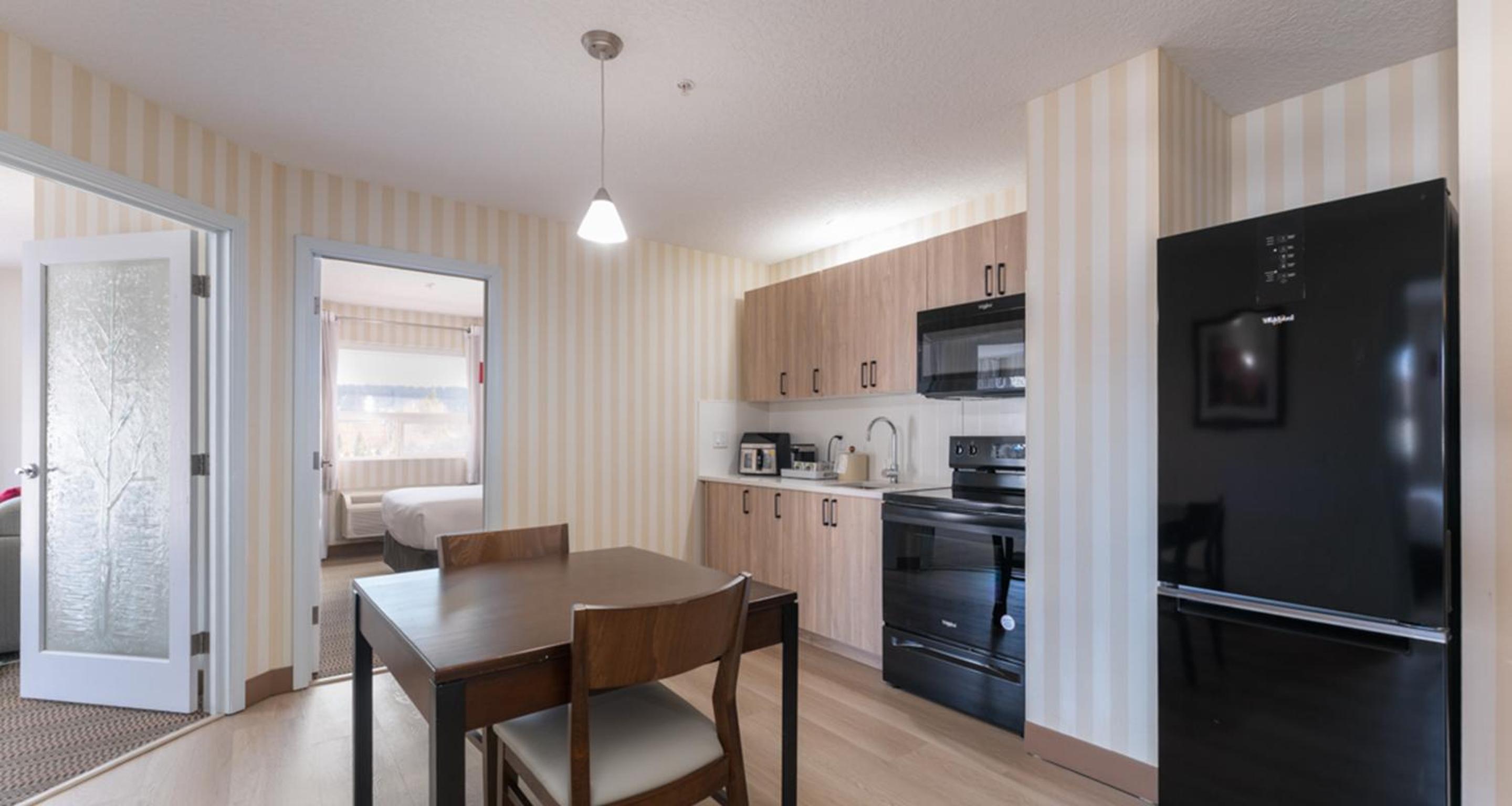 2 Bedroom Suite , 2 bathrooms photo 3