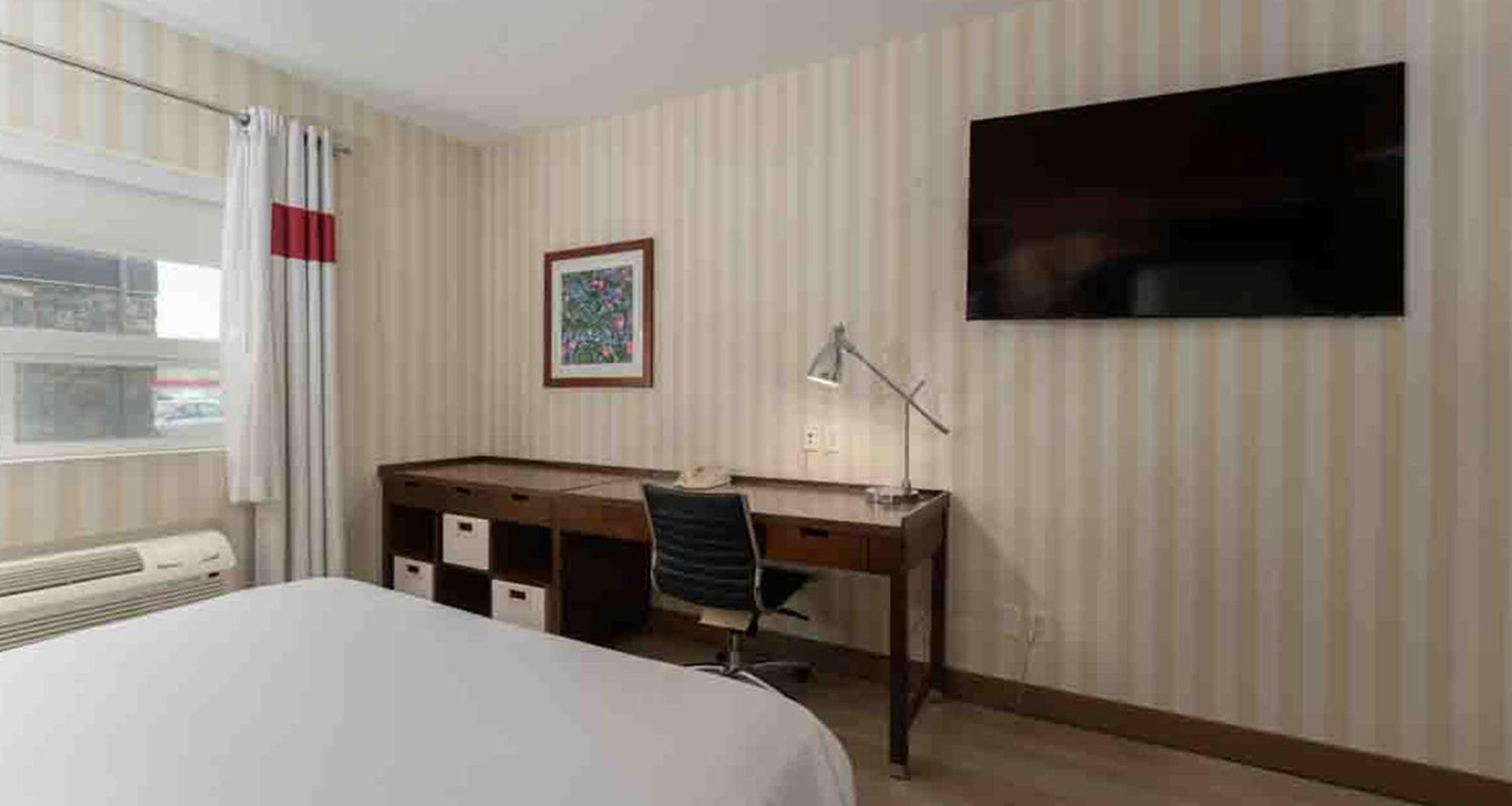 Standard Queen Room photo 3