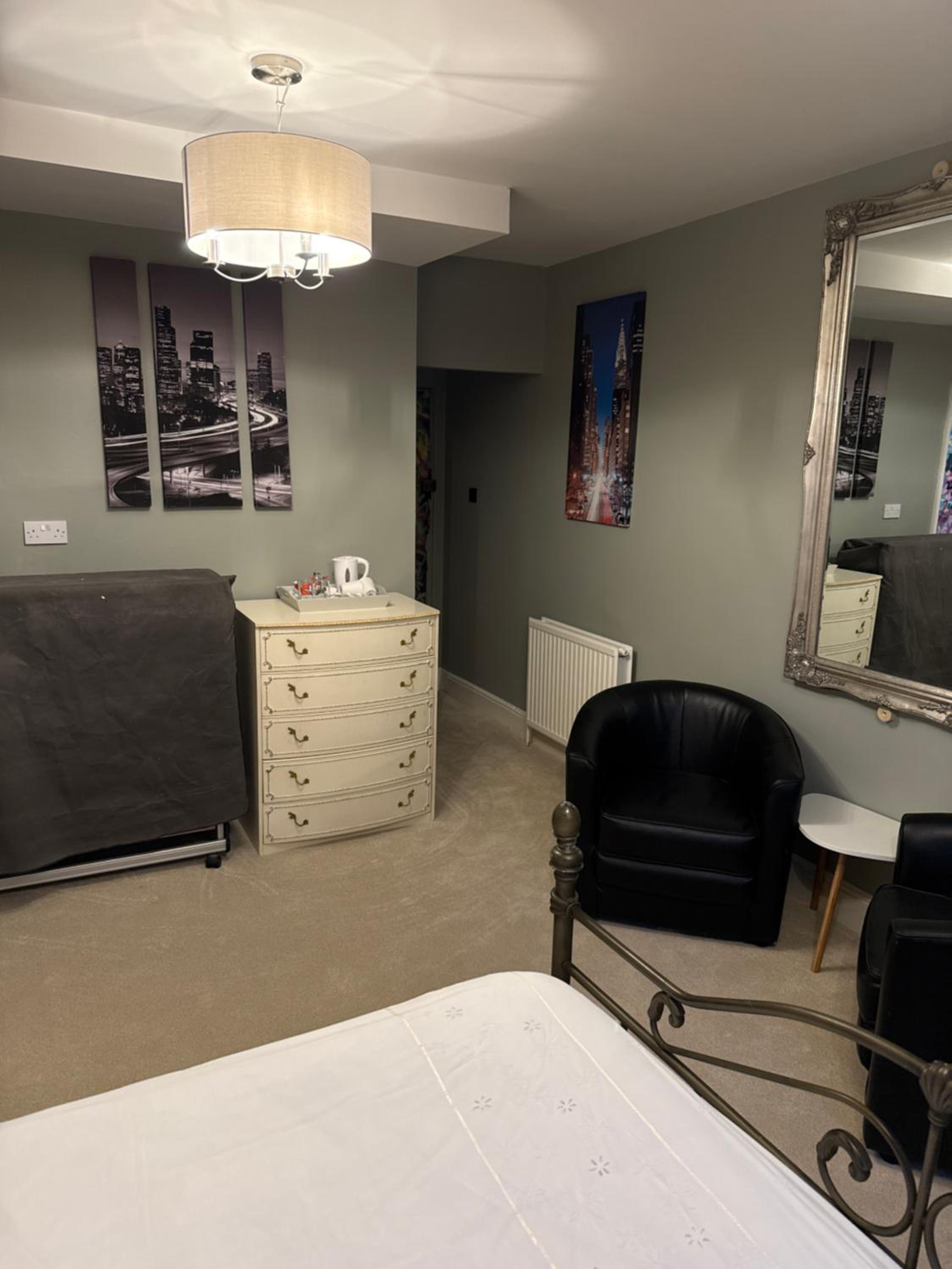 Basic Triple Room photo 3