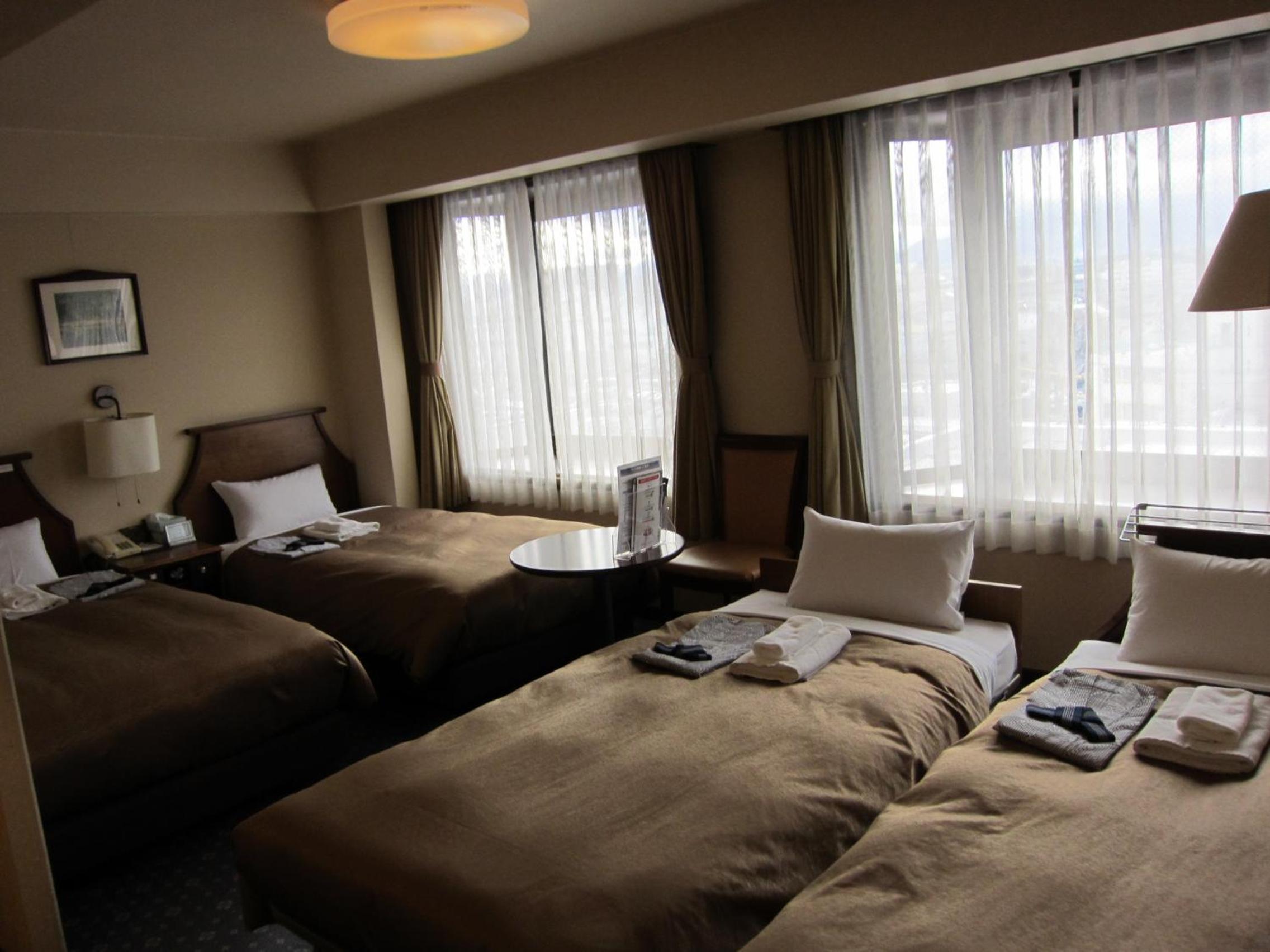 Deluxe Twin Room - Non-Smoking - Photo 3