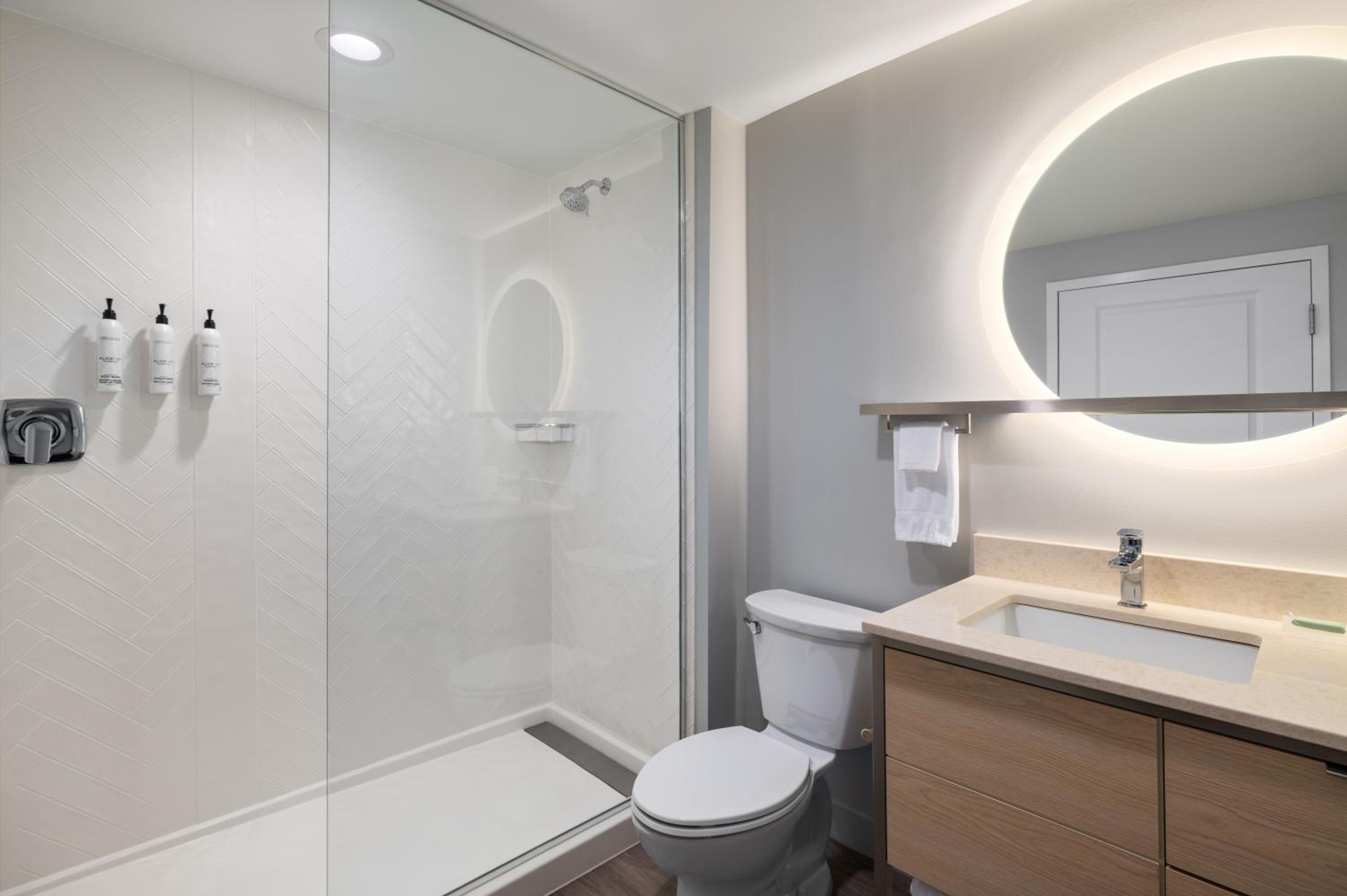 Studio Suite with Two Queen Beds - Hearing Accessible photo 1