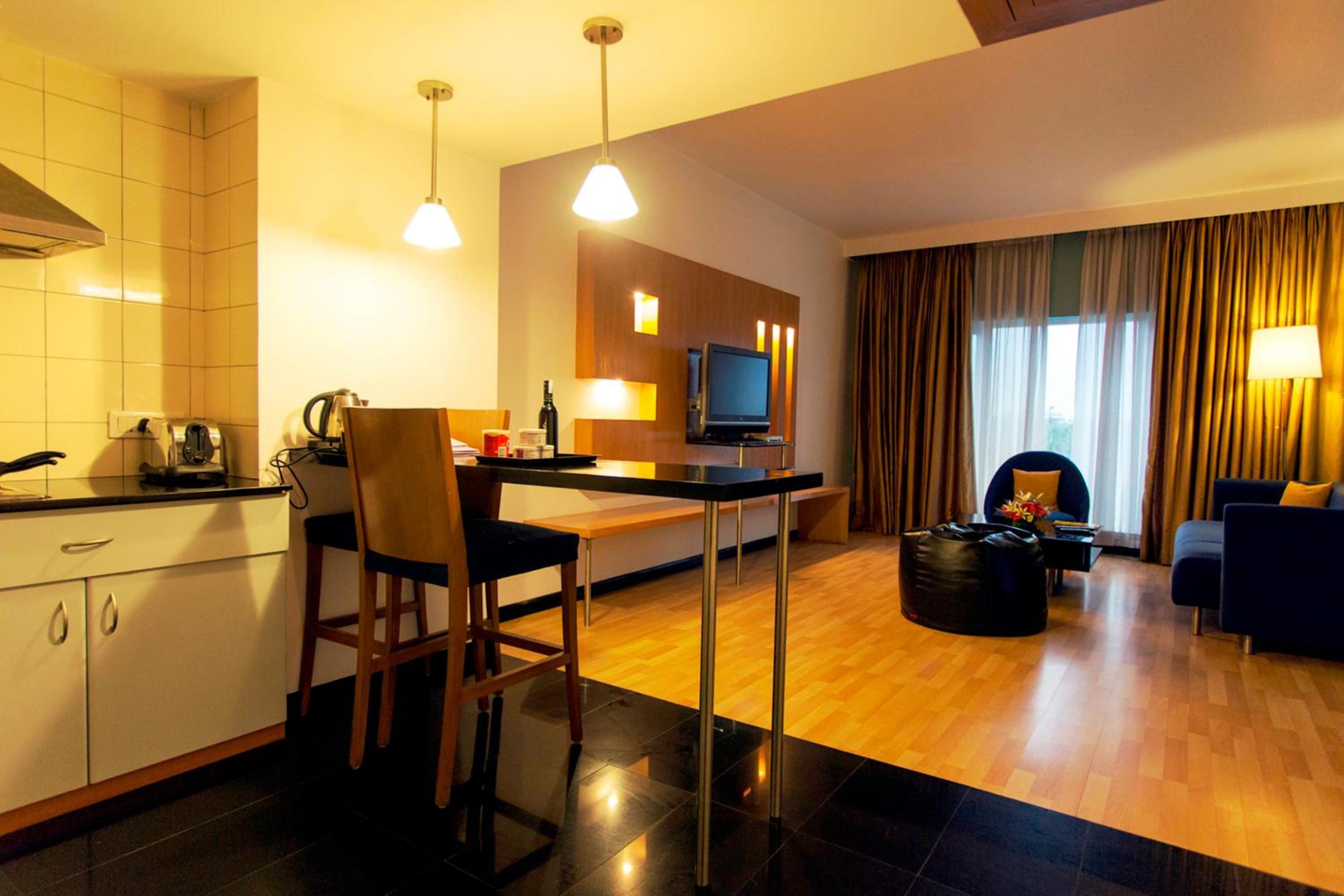 One-Bedroom Suite One-Bedroom Suite