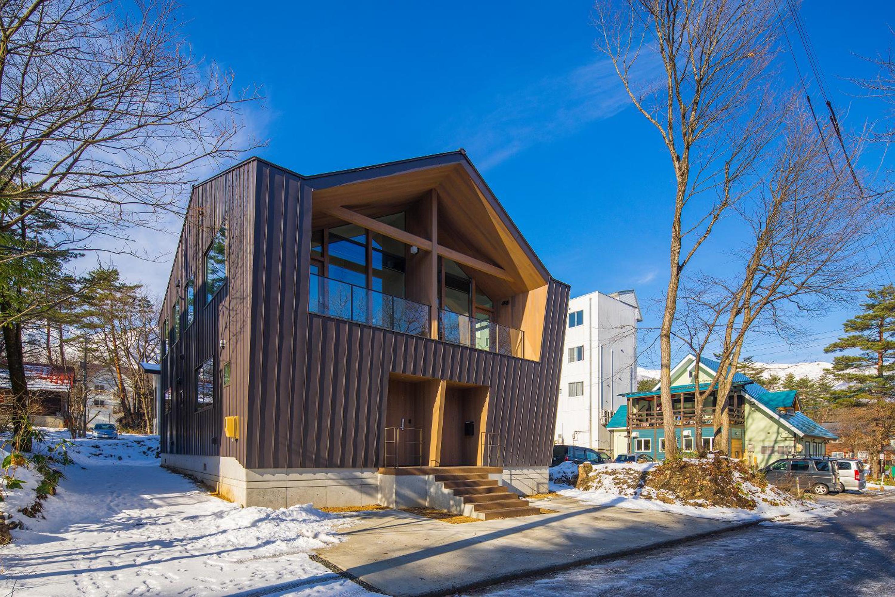 Three-Bedroom Chalet - Photo 13