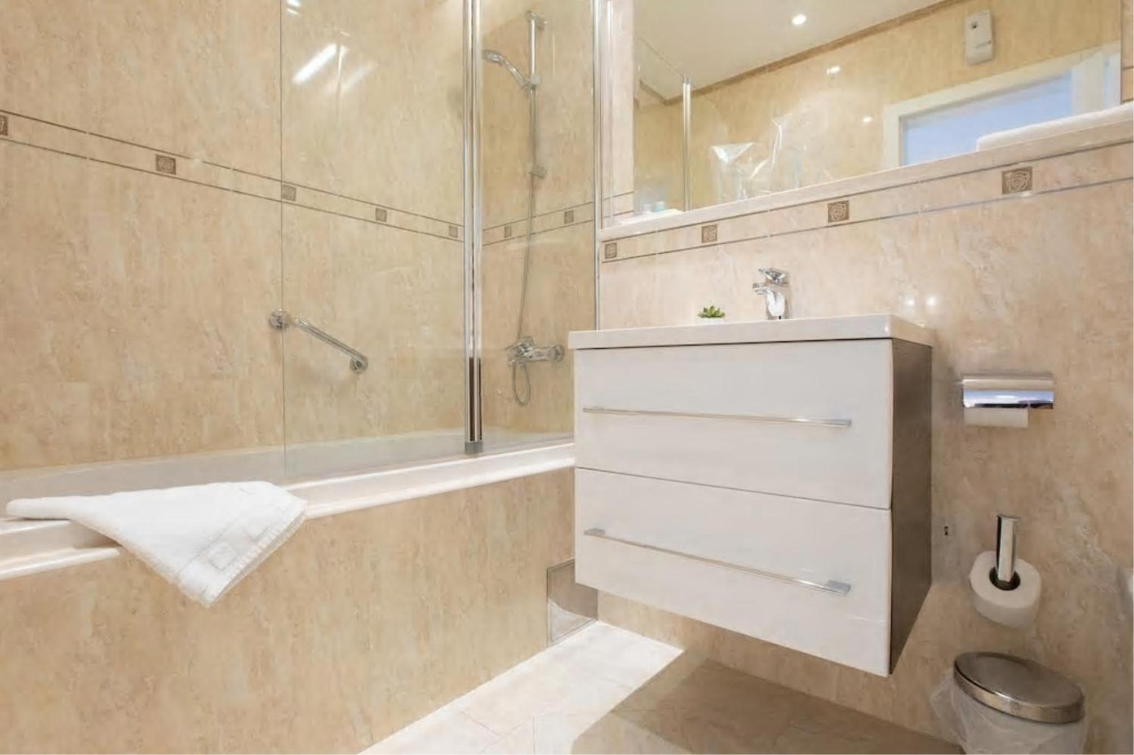 Deluxe Double Room - Photo 5