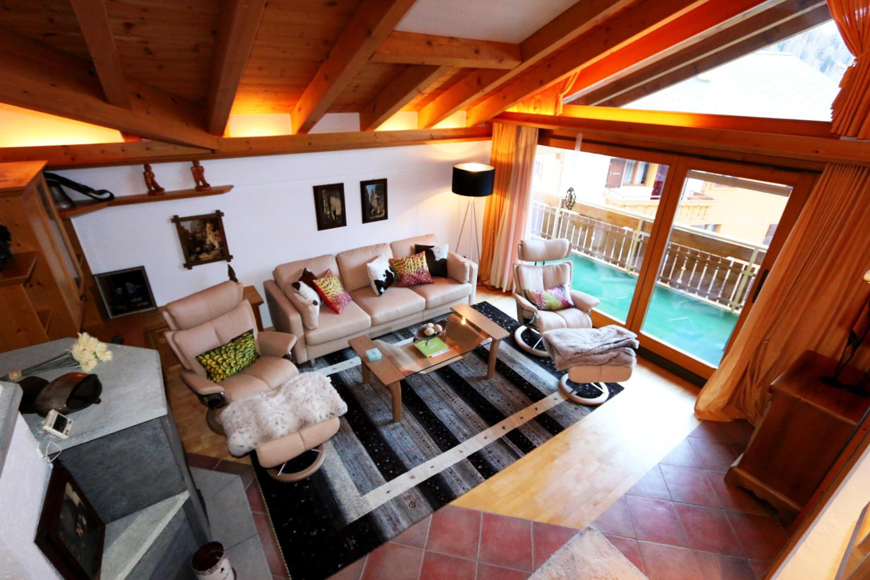 Penthouse Apartment photo 2