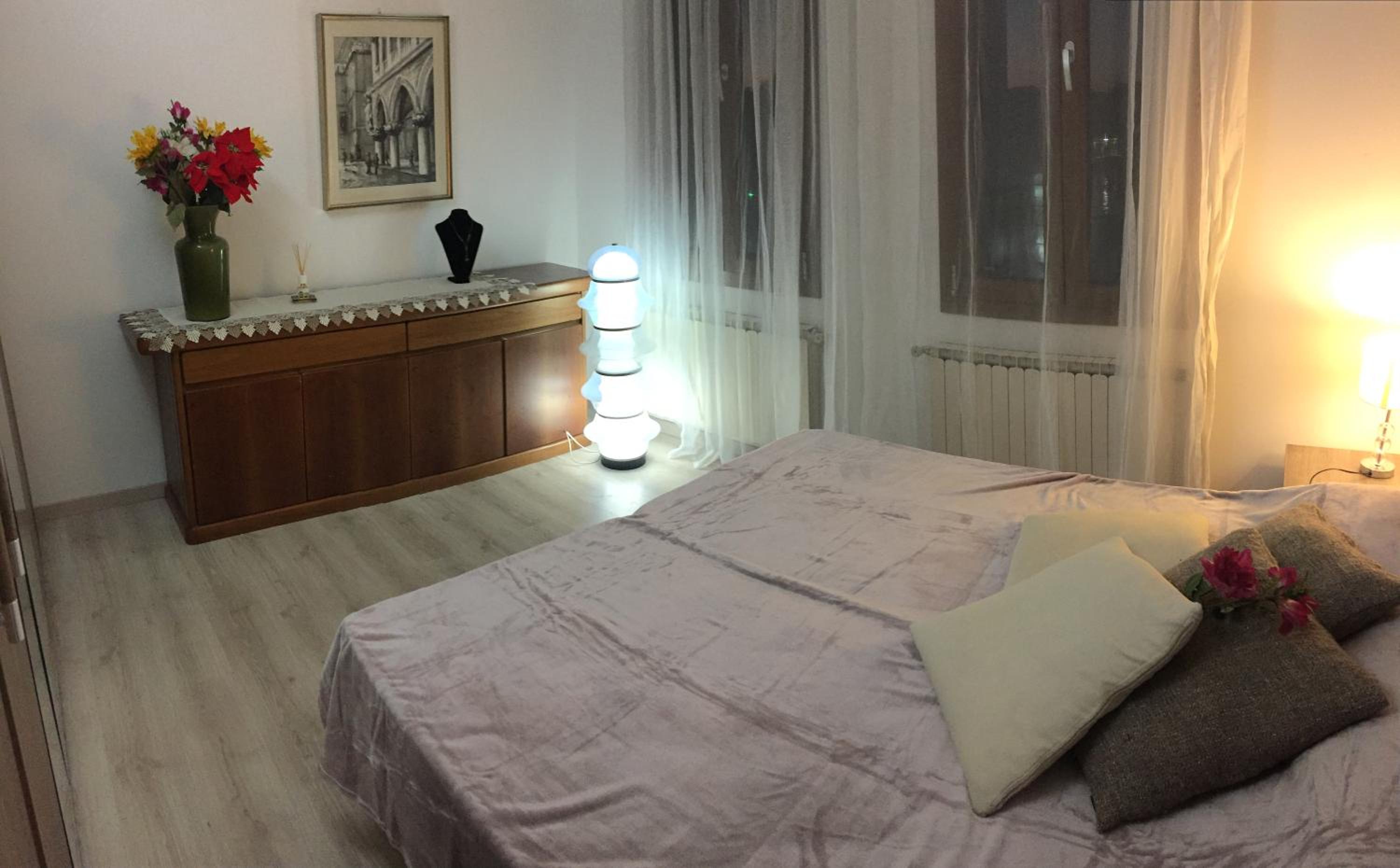 King Room Sea View with Shared Bathroom photo 2
