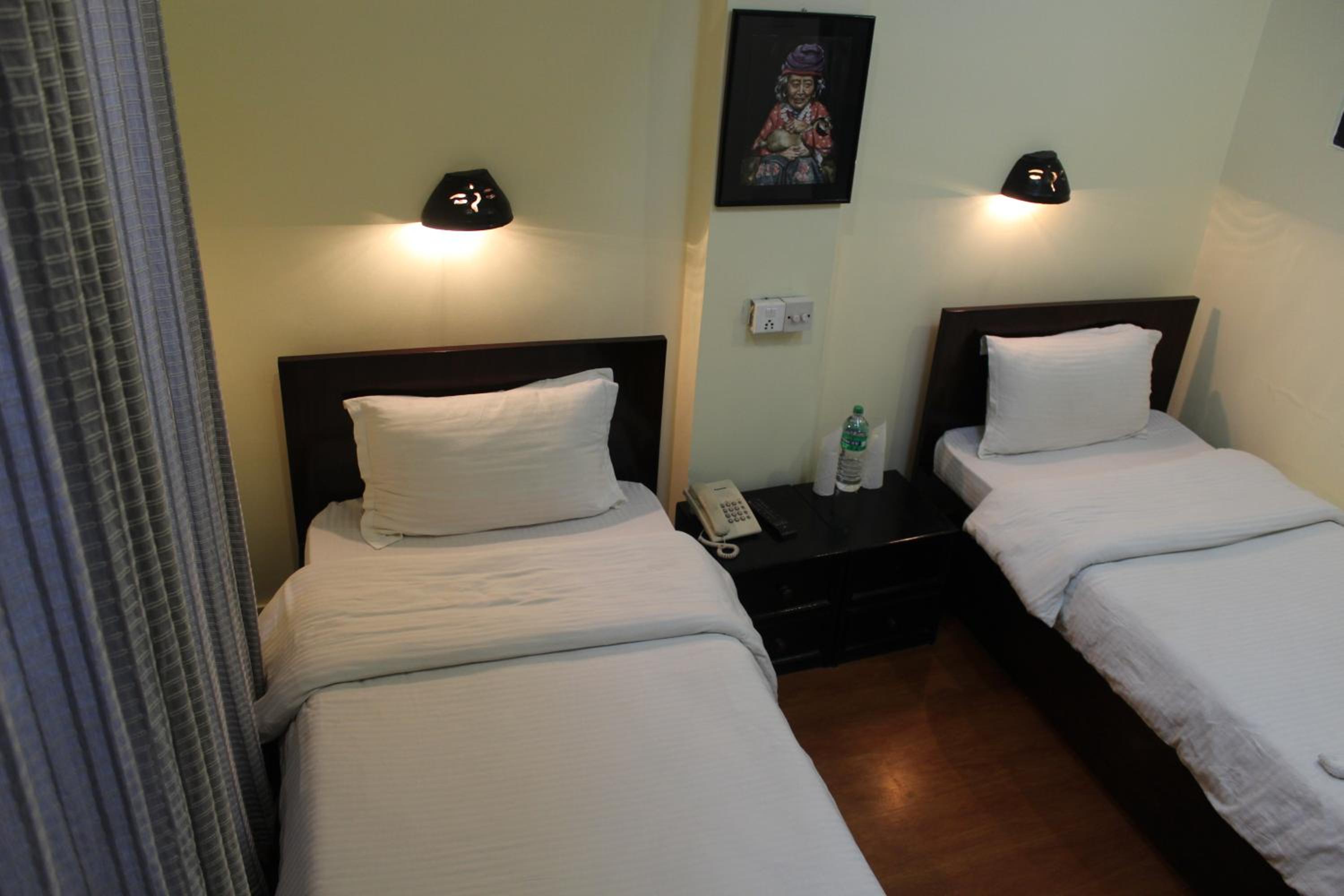 Standard Twin Room photo 2