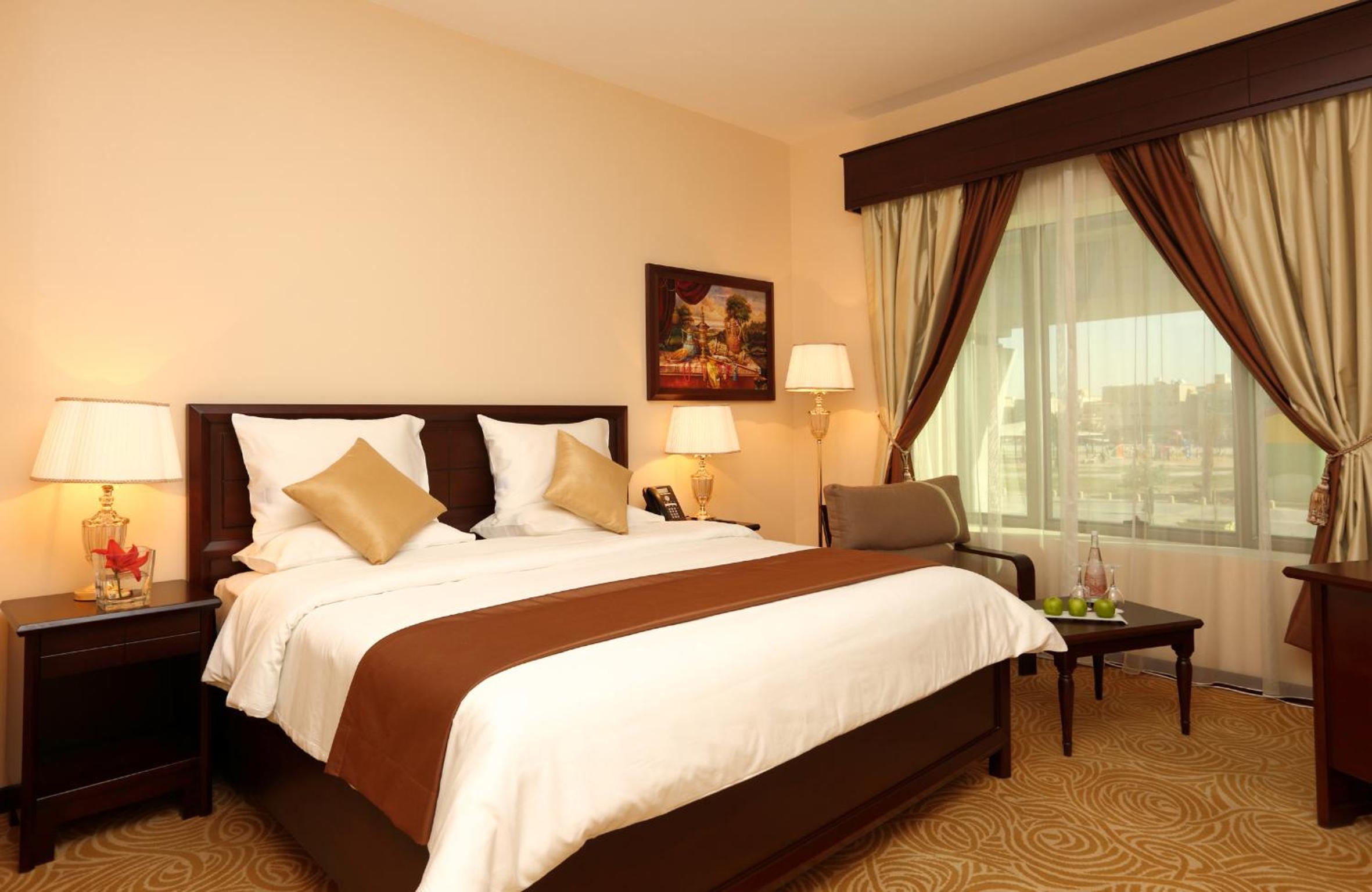 Deluxe Room - Photo 7