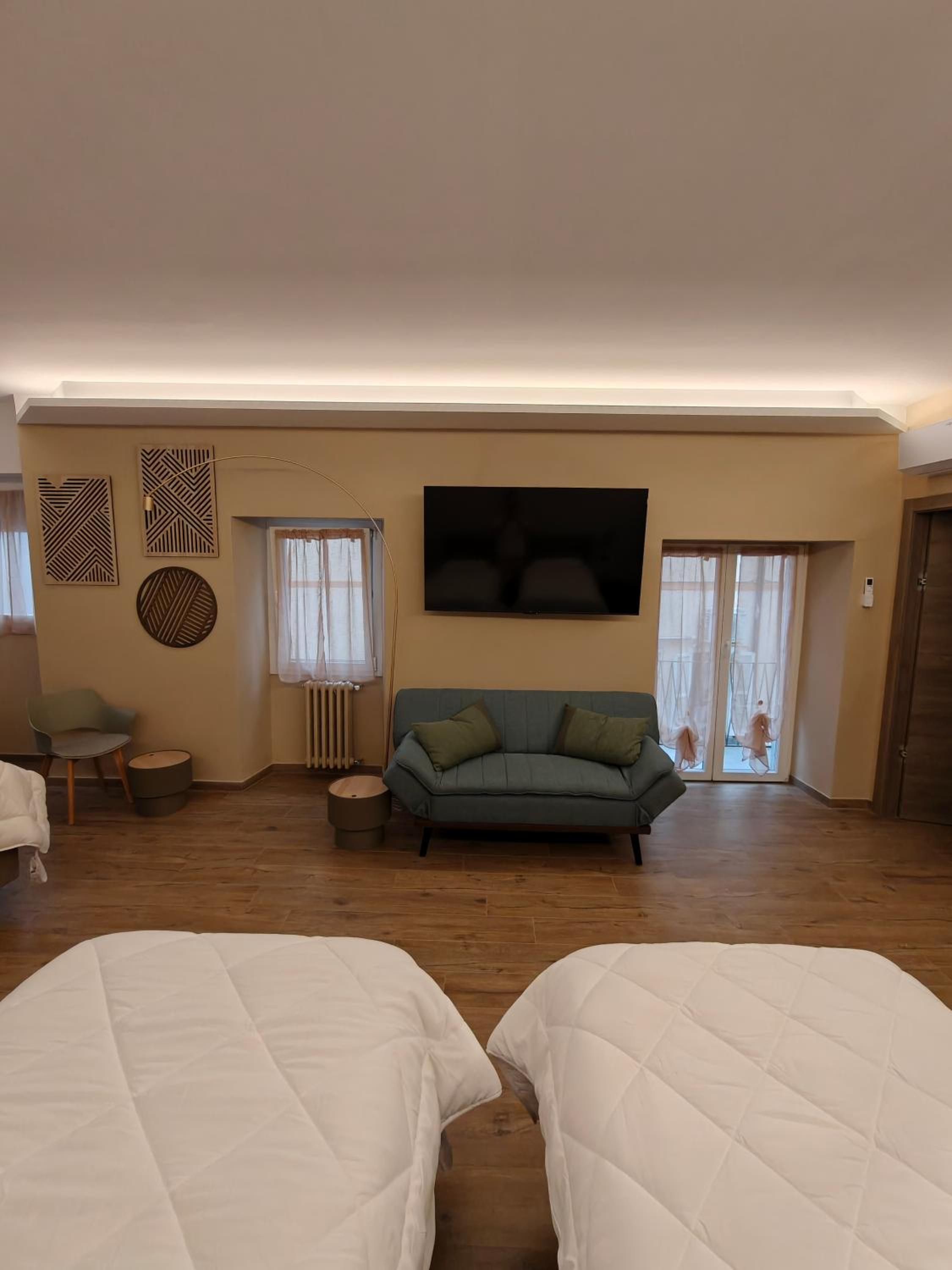 Junior Suite with Balcony photo 2