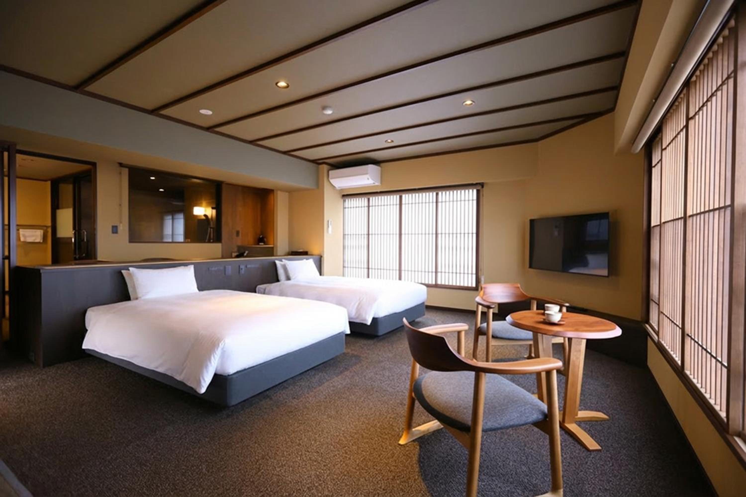 Twin Room with Lake View