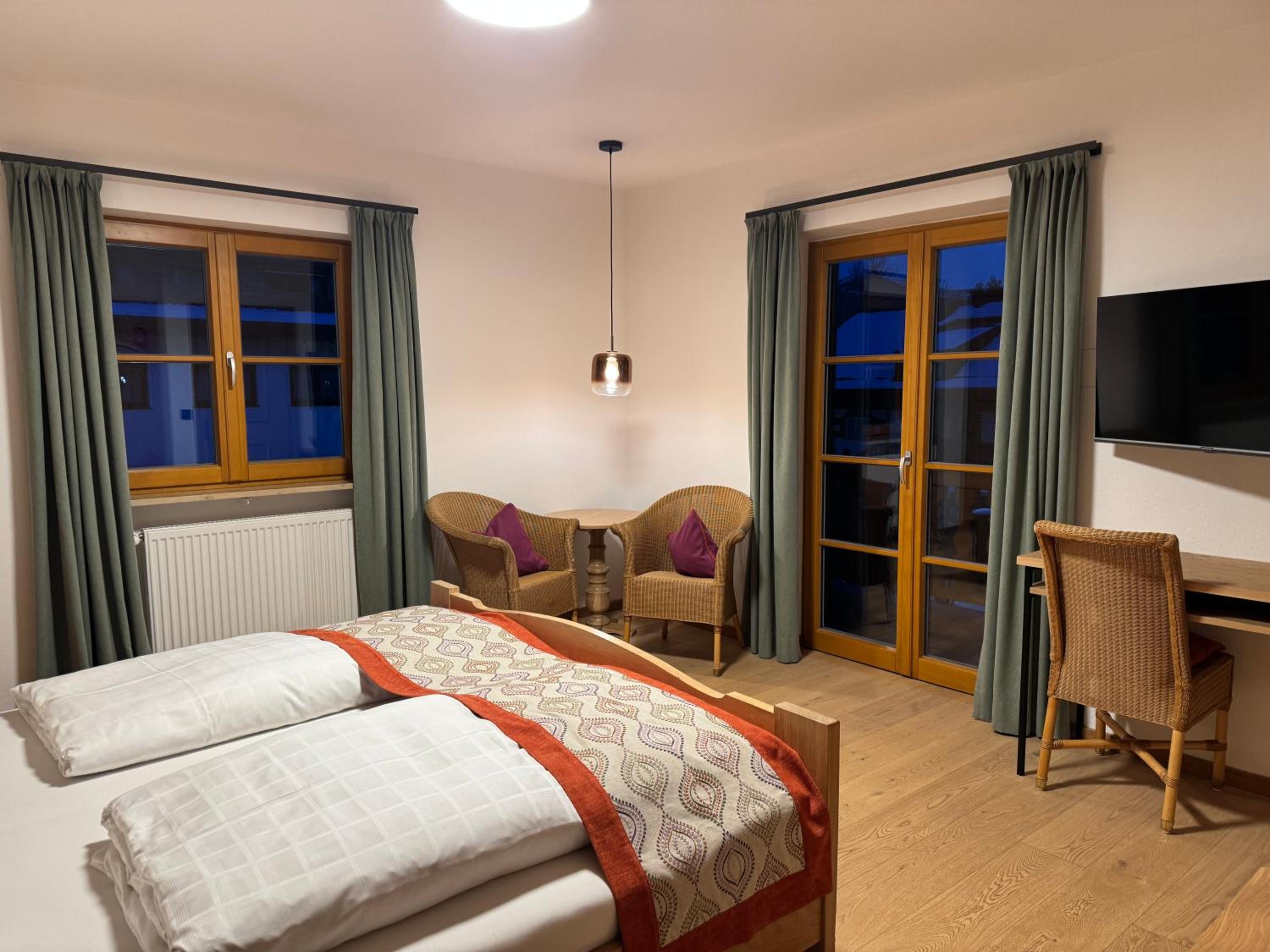 Deluxe Double Room photo 2