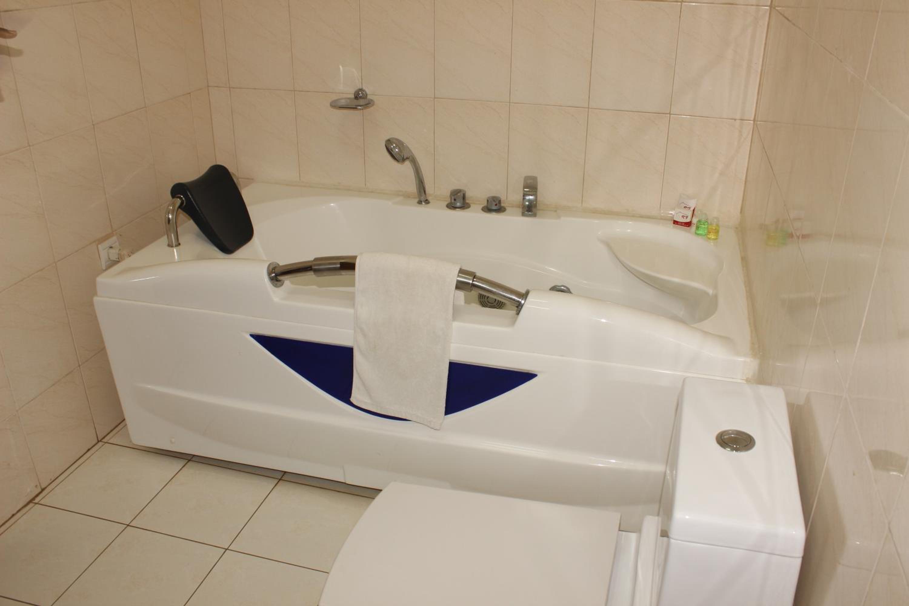 Exclusive Suite photo 2
