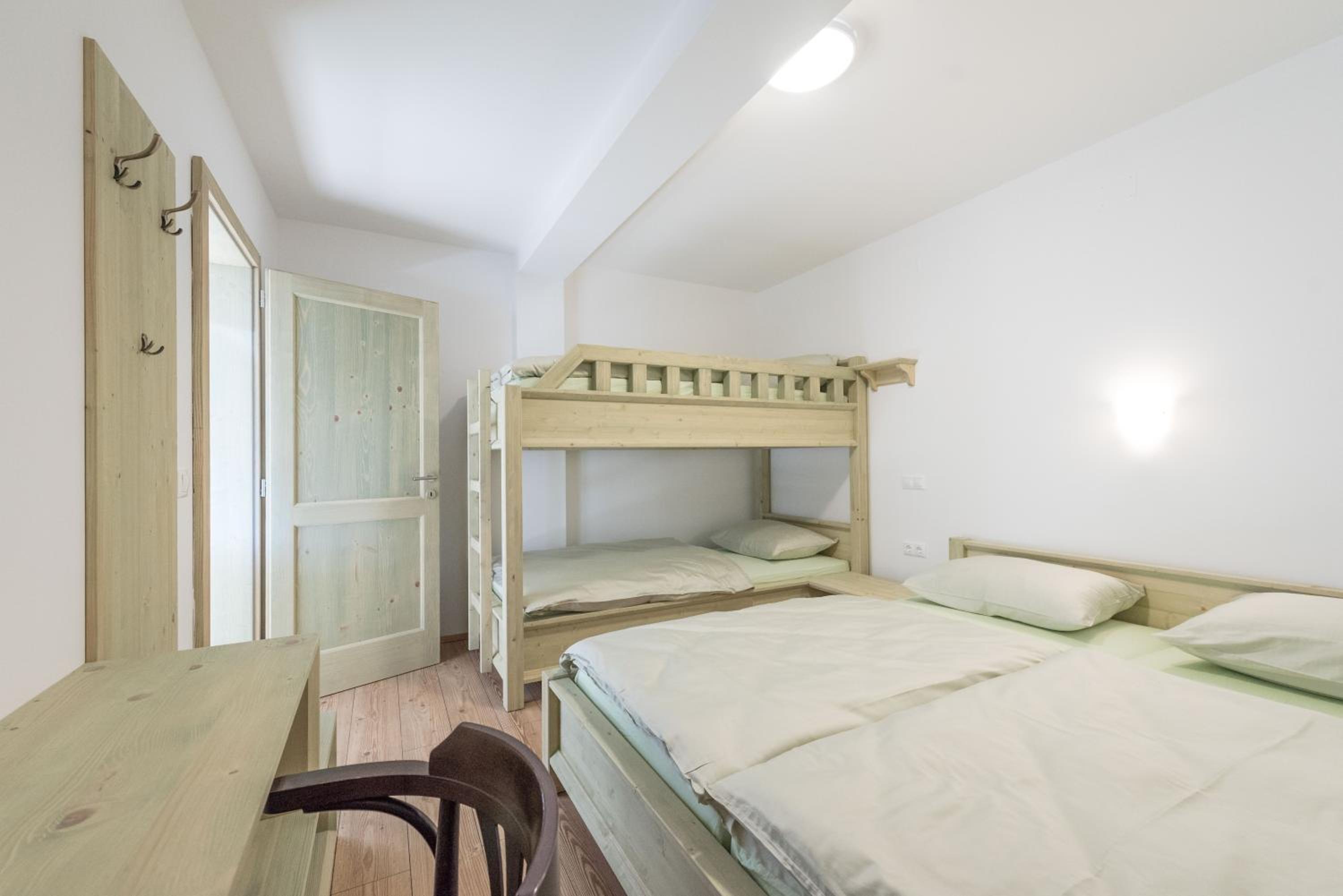 One-Bedroom Apartment with Balcony photo 3