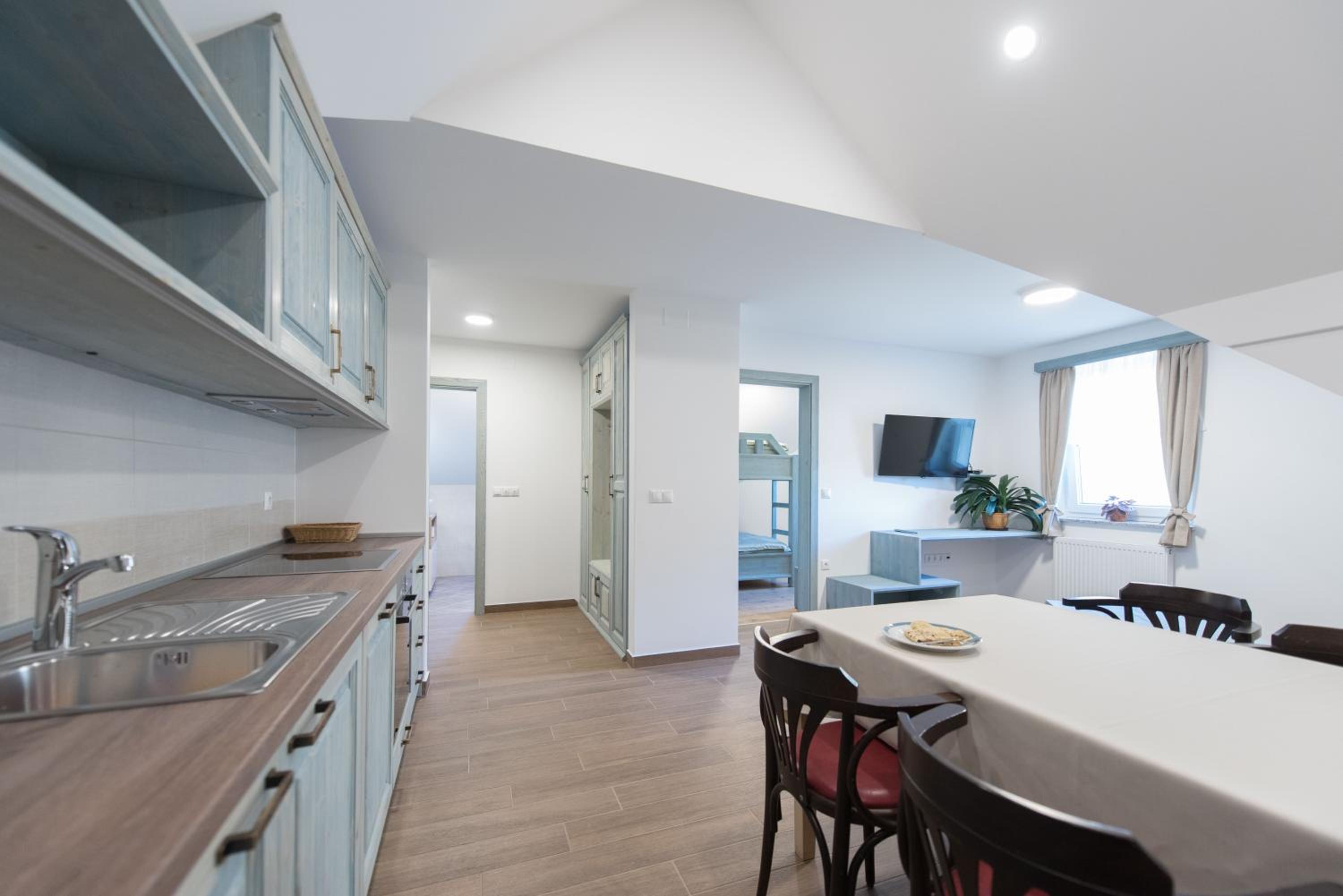 One-Bedroom Apartment - Photo 1