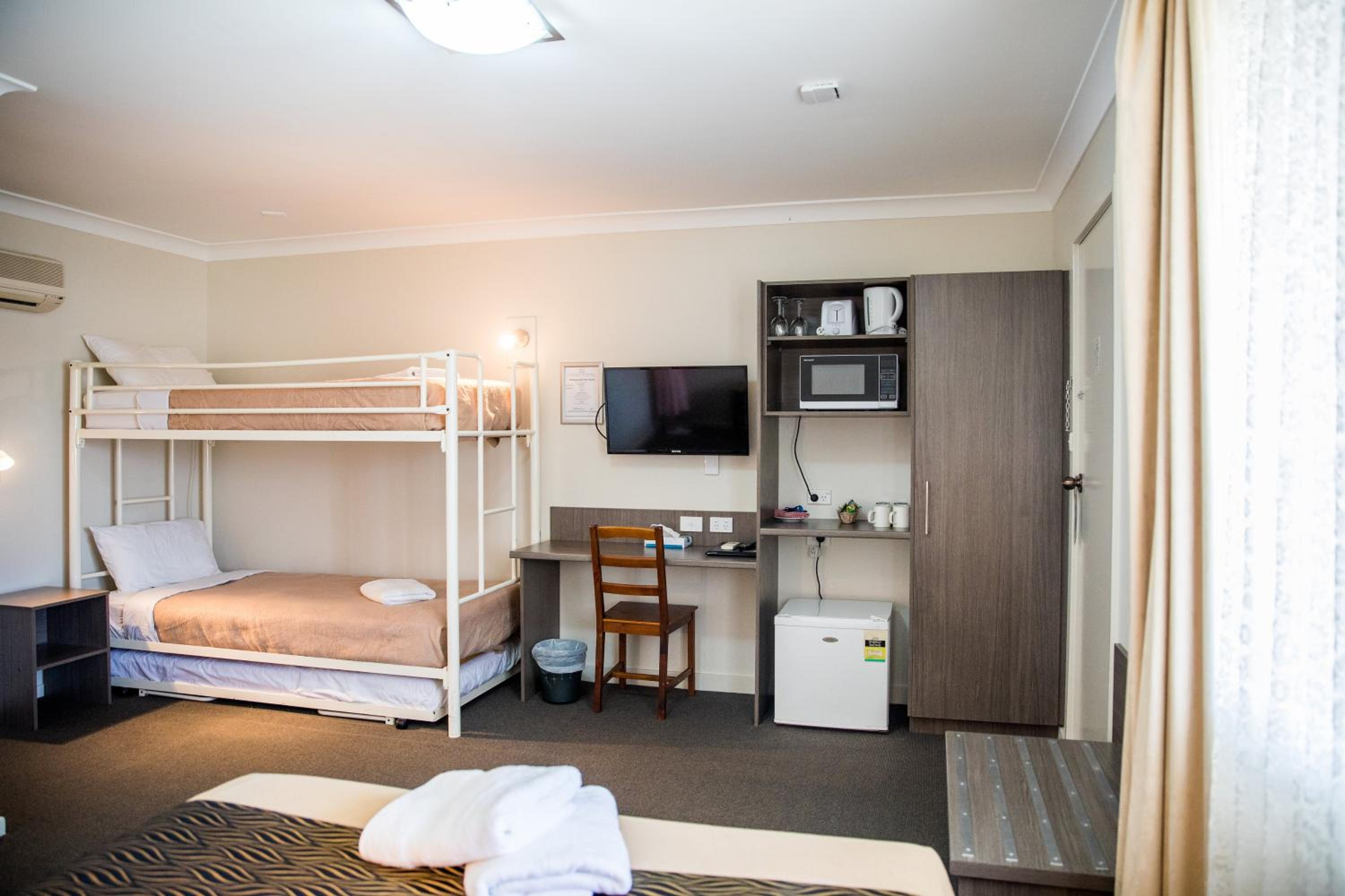 One-Bedroom Suite photo 1