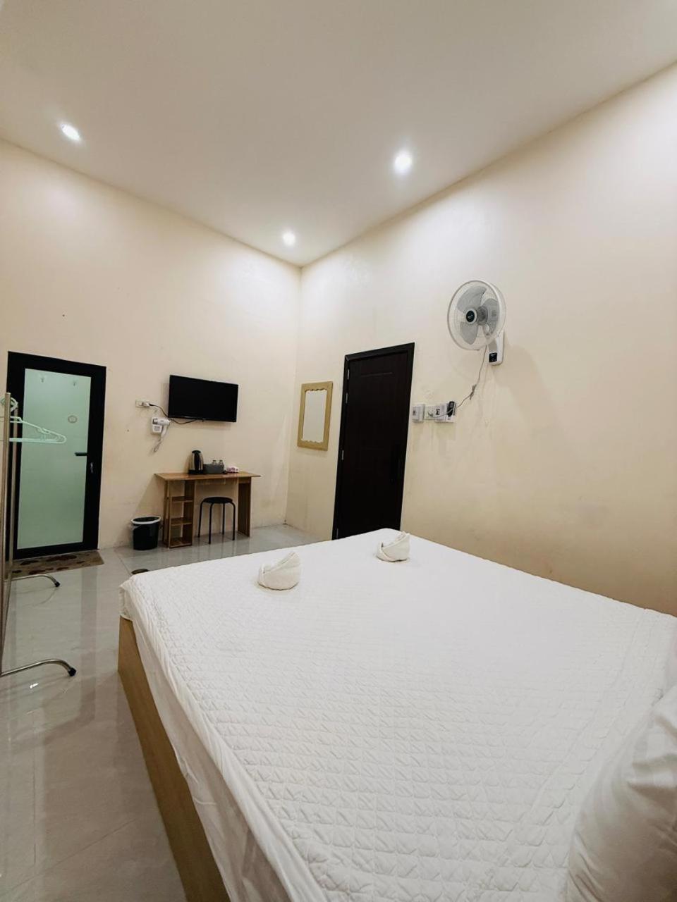 Economy Double Room photo 2