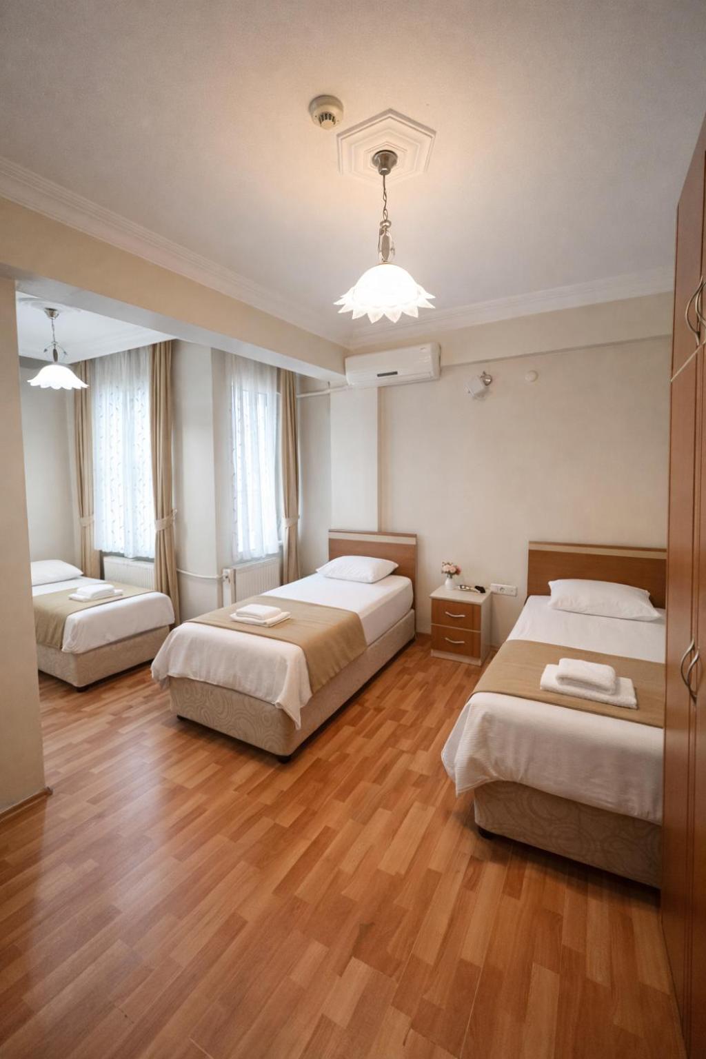 Triple Room photo 2