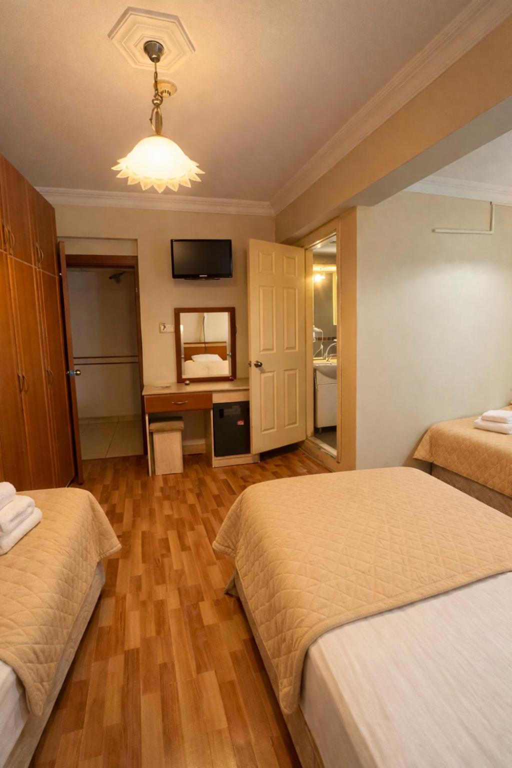 Triple Room photo 3