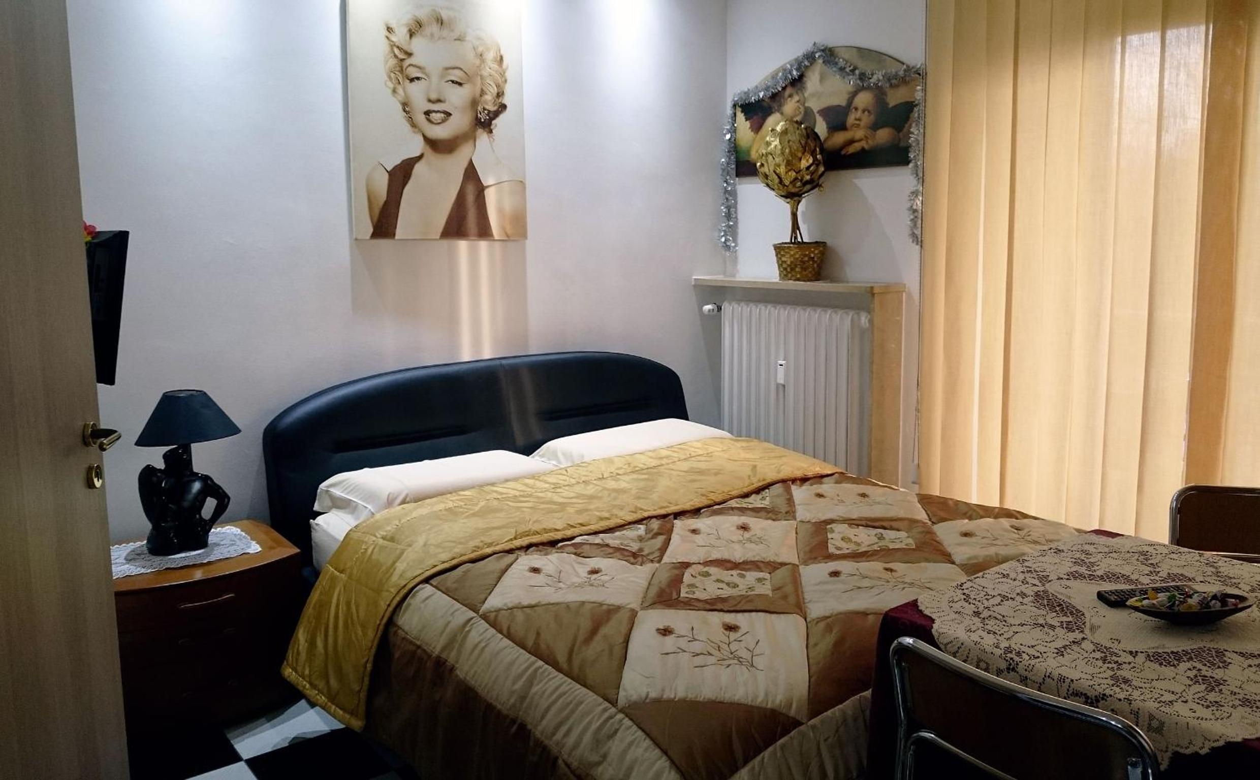 Double Room With Private Bathroom