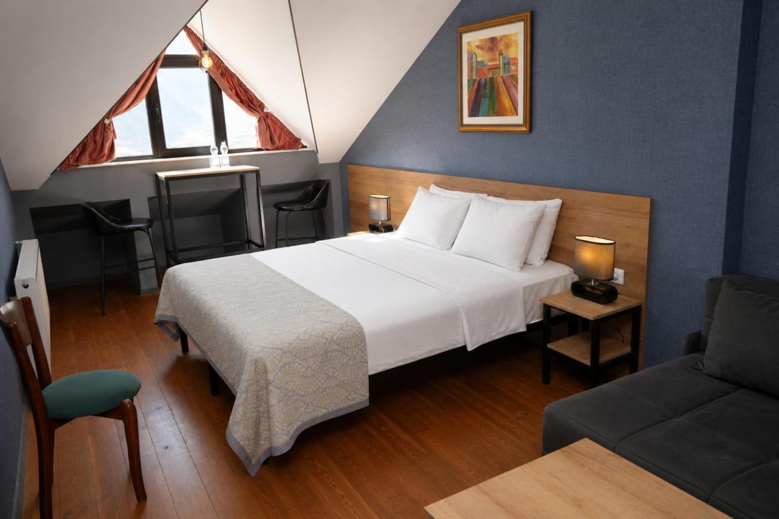 Double Room with Mountain View