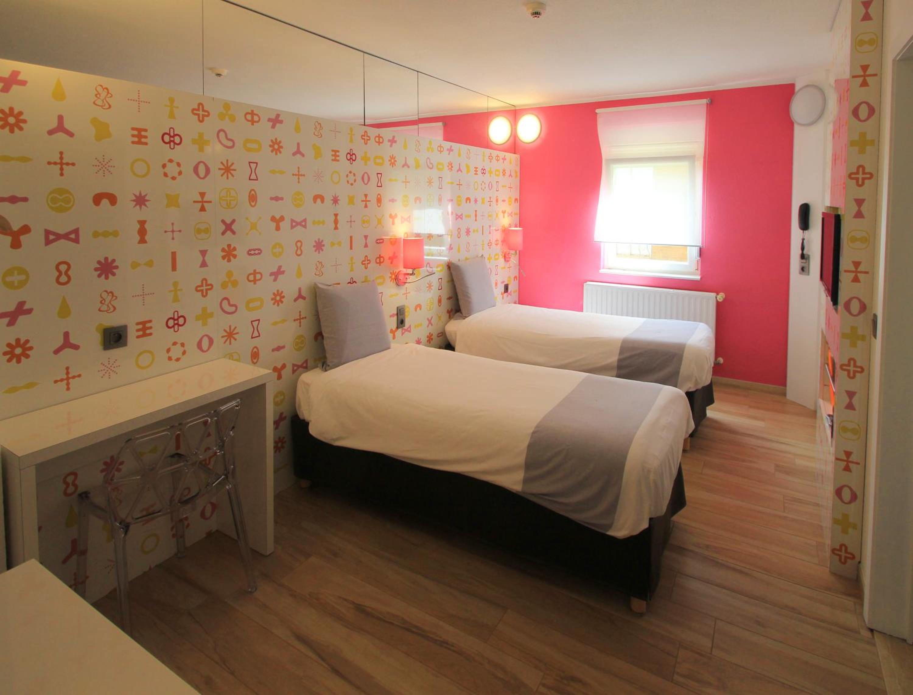 Standard Twin Room photo 3