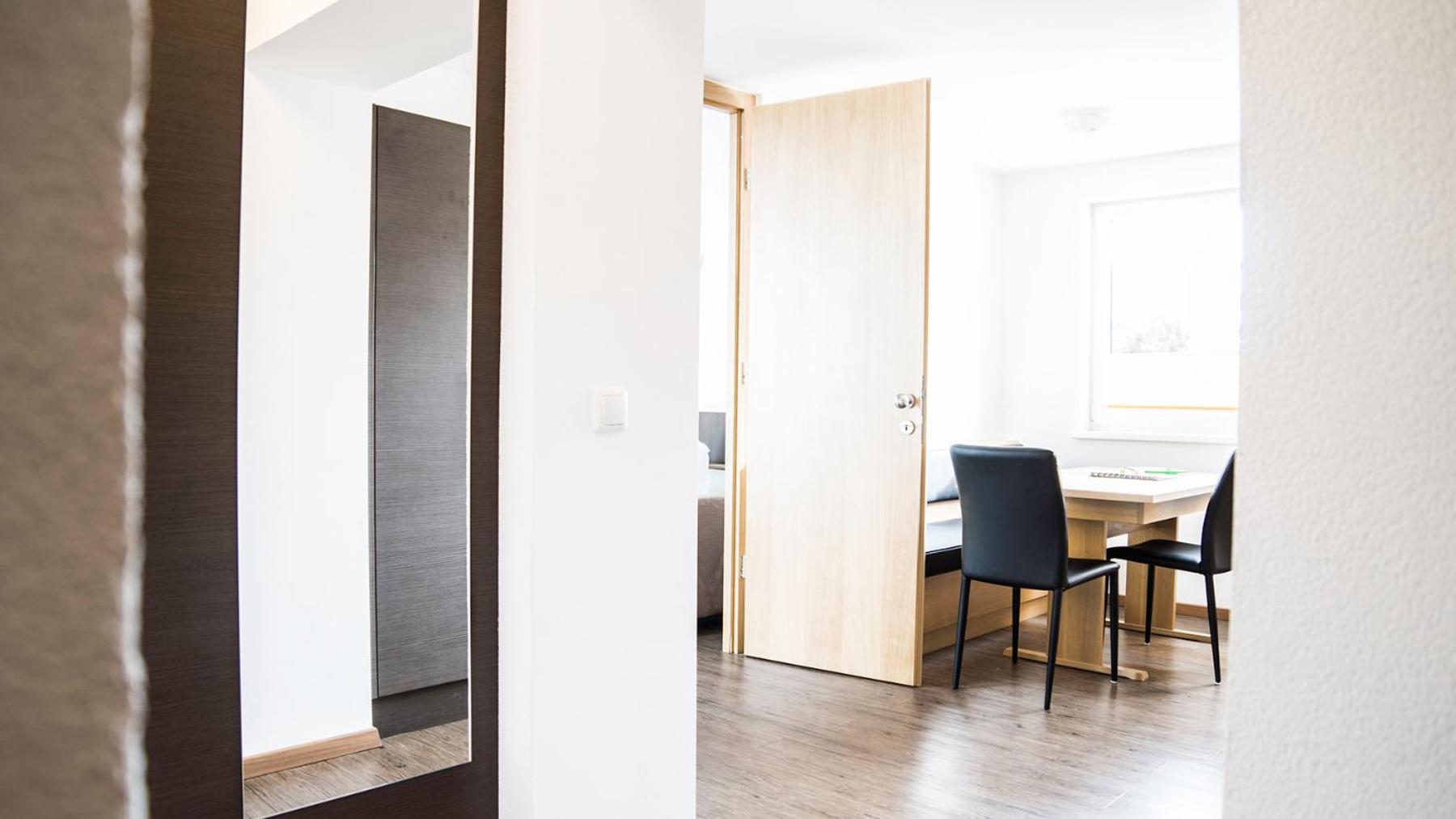 Superior One-Bedroom Apartment