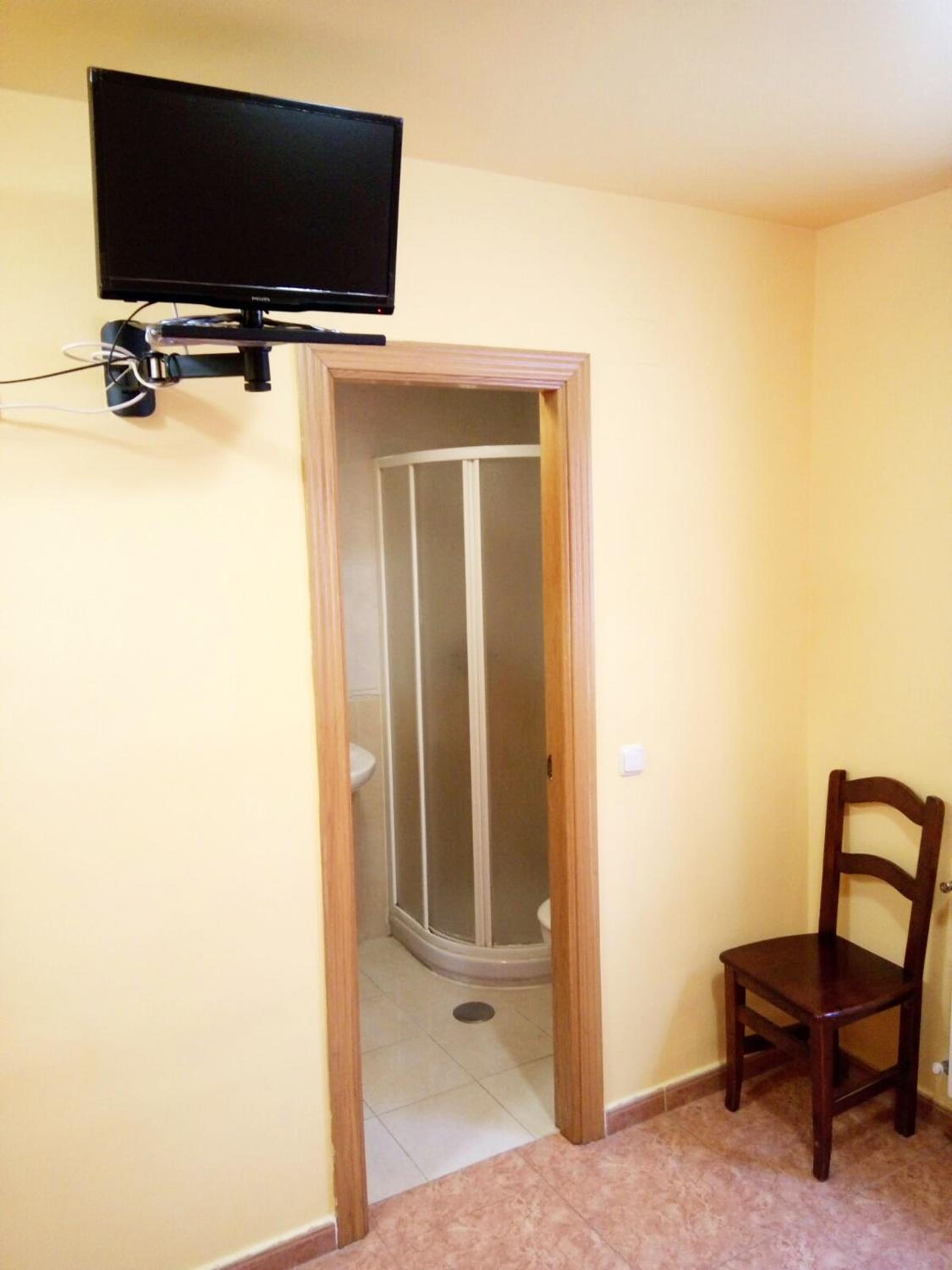 Single Room photo 2