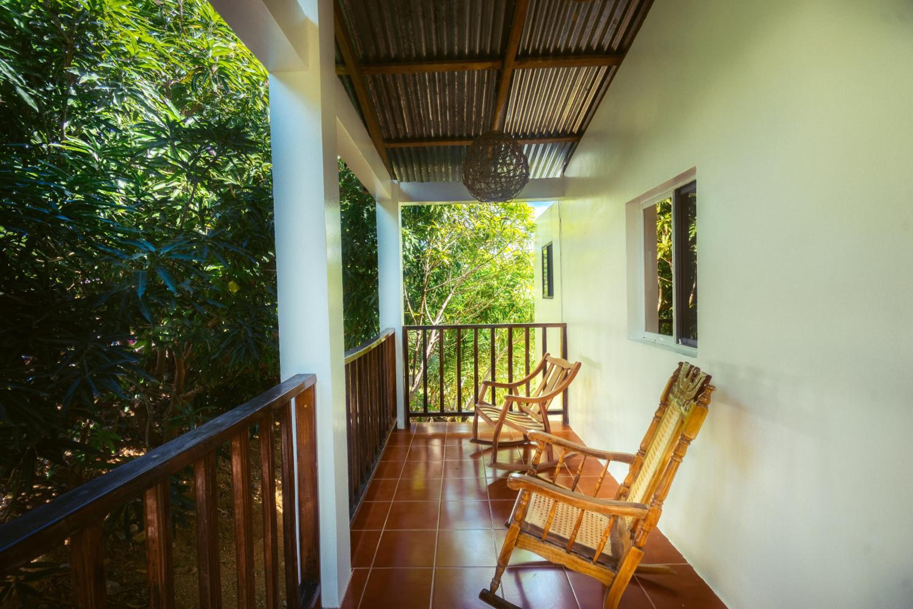 Triple Room 12 with Pool View photo 2