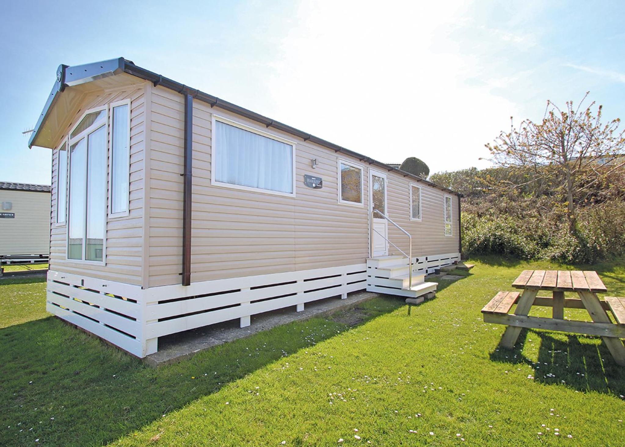 Mobile Home photo 2
