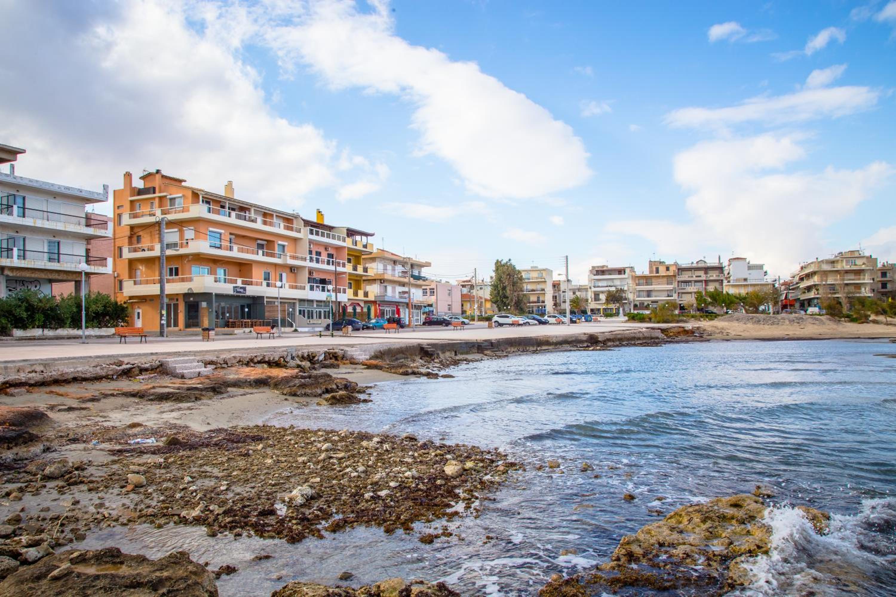 Sea View Apartment near Athens Airport - Photo 8