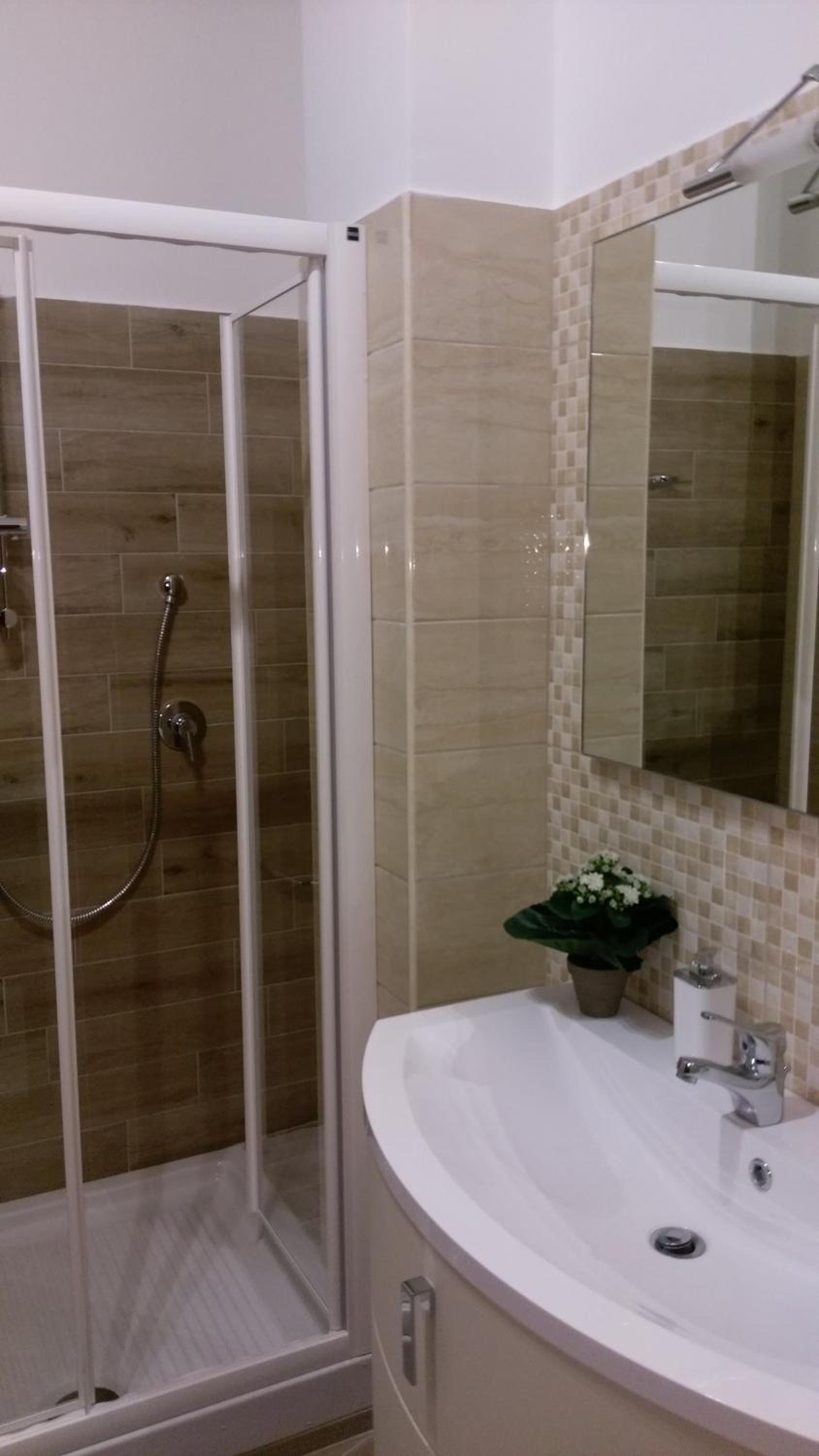 Large Double Room photo 3
