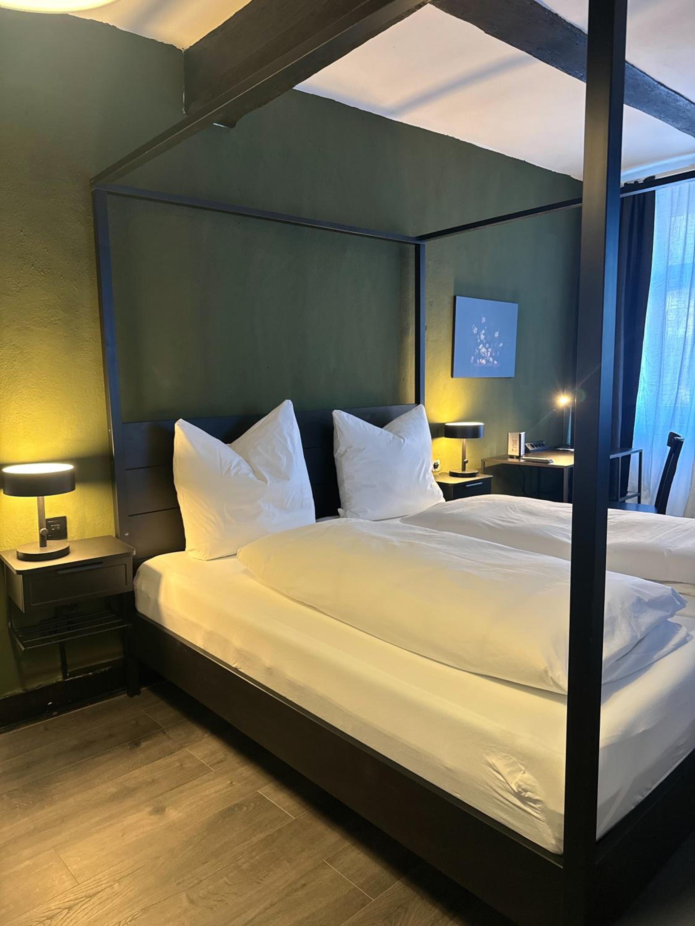 Double Room with Private External Bathroom photo 2