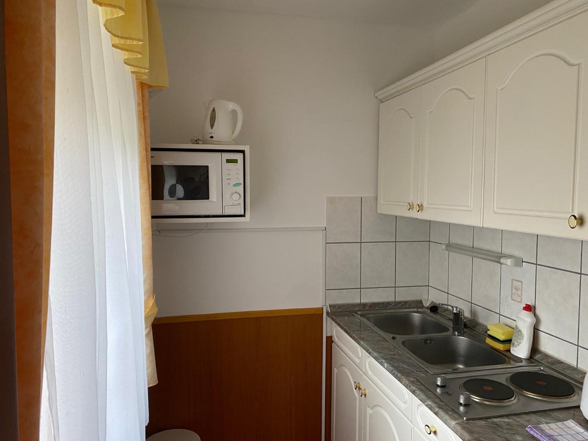 One-Bedroom Apartment with Terrace photo 3
