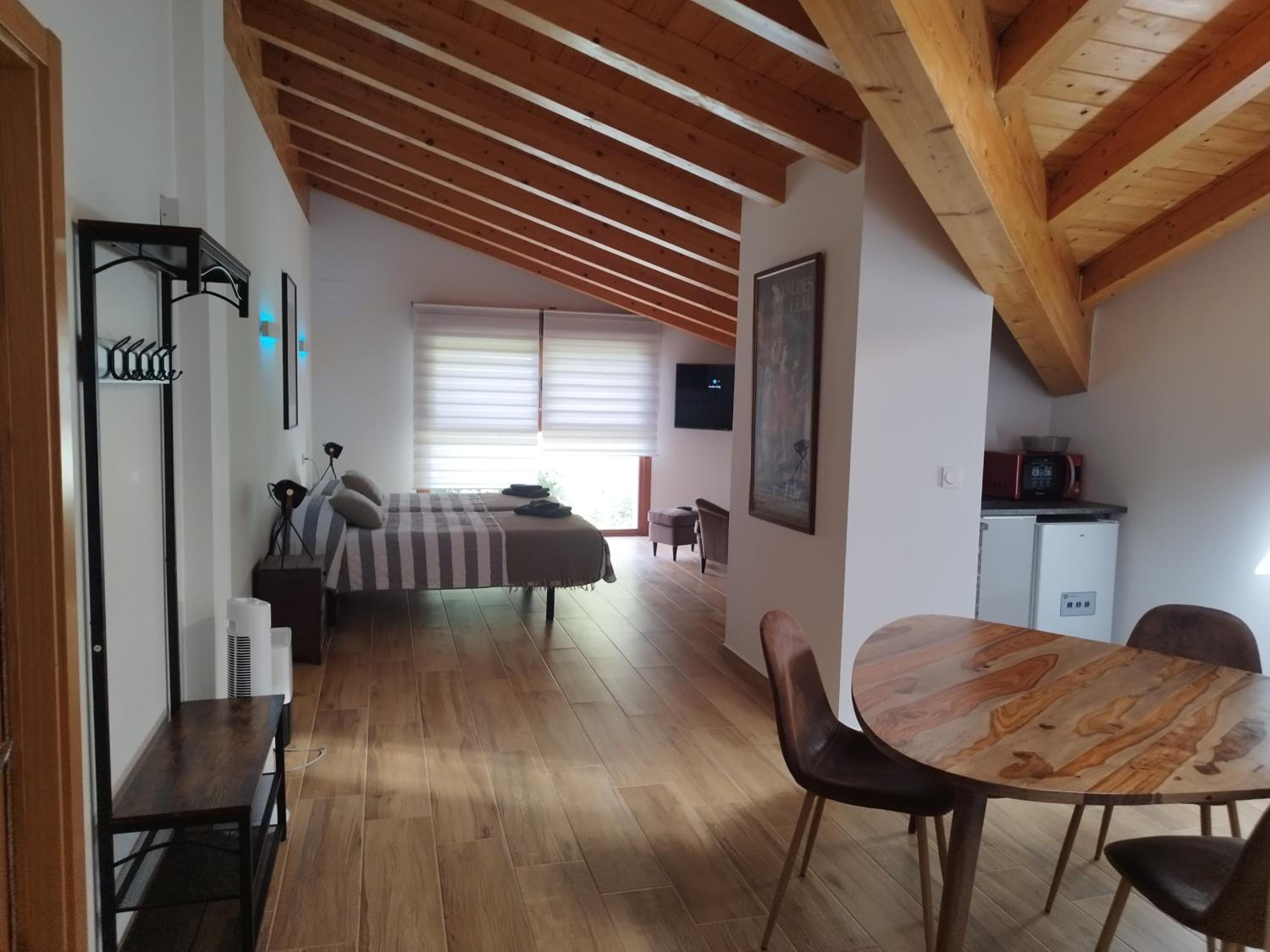 Twin Room with Private Bathroom photo 1