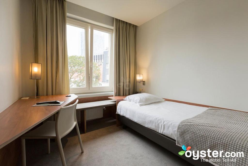 Single Room photo 2