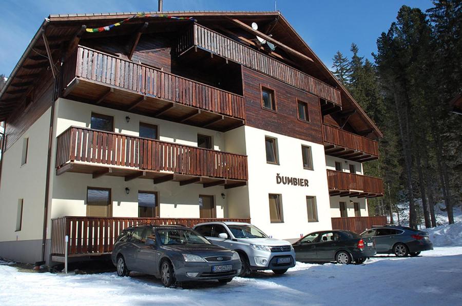 Apartment with Mountain View photo 3