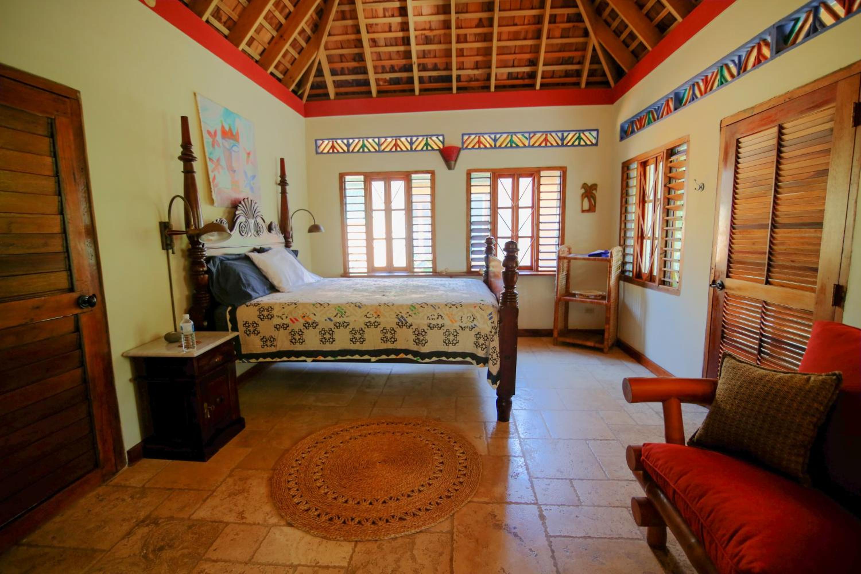 Queen Room with Garden View