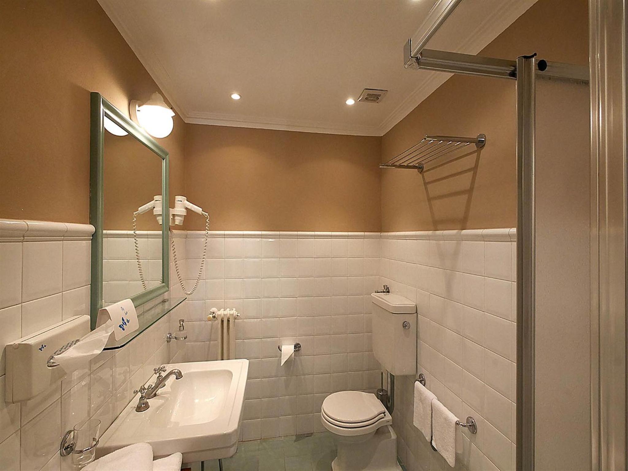 Two-Bedroom Apartment - Photo 18