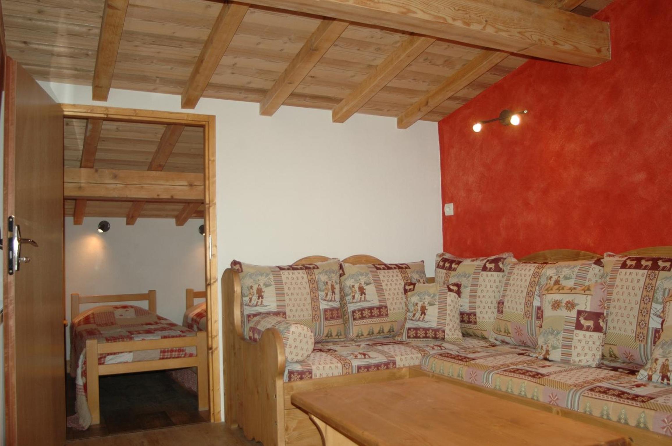 Four-Bedroom Apartment (10 Adults) photo 1