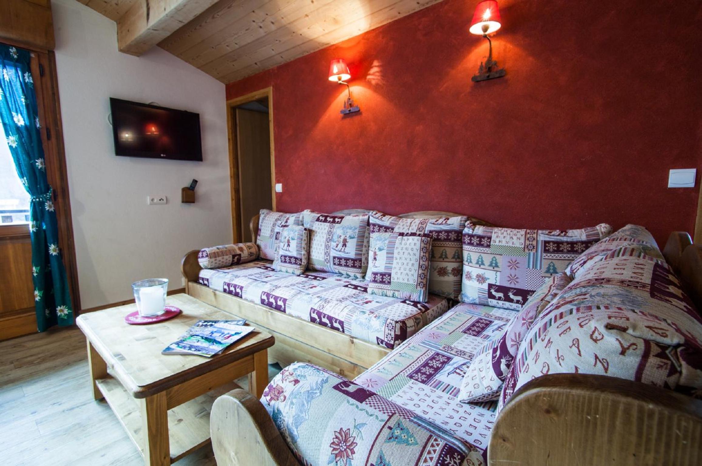 Four-Bedroom Apartment (9 Adults) photo 2