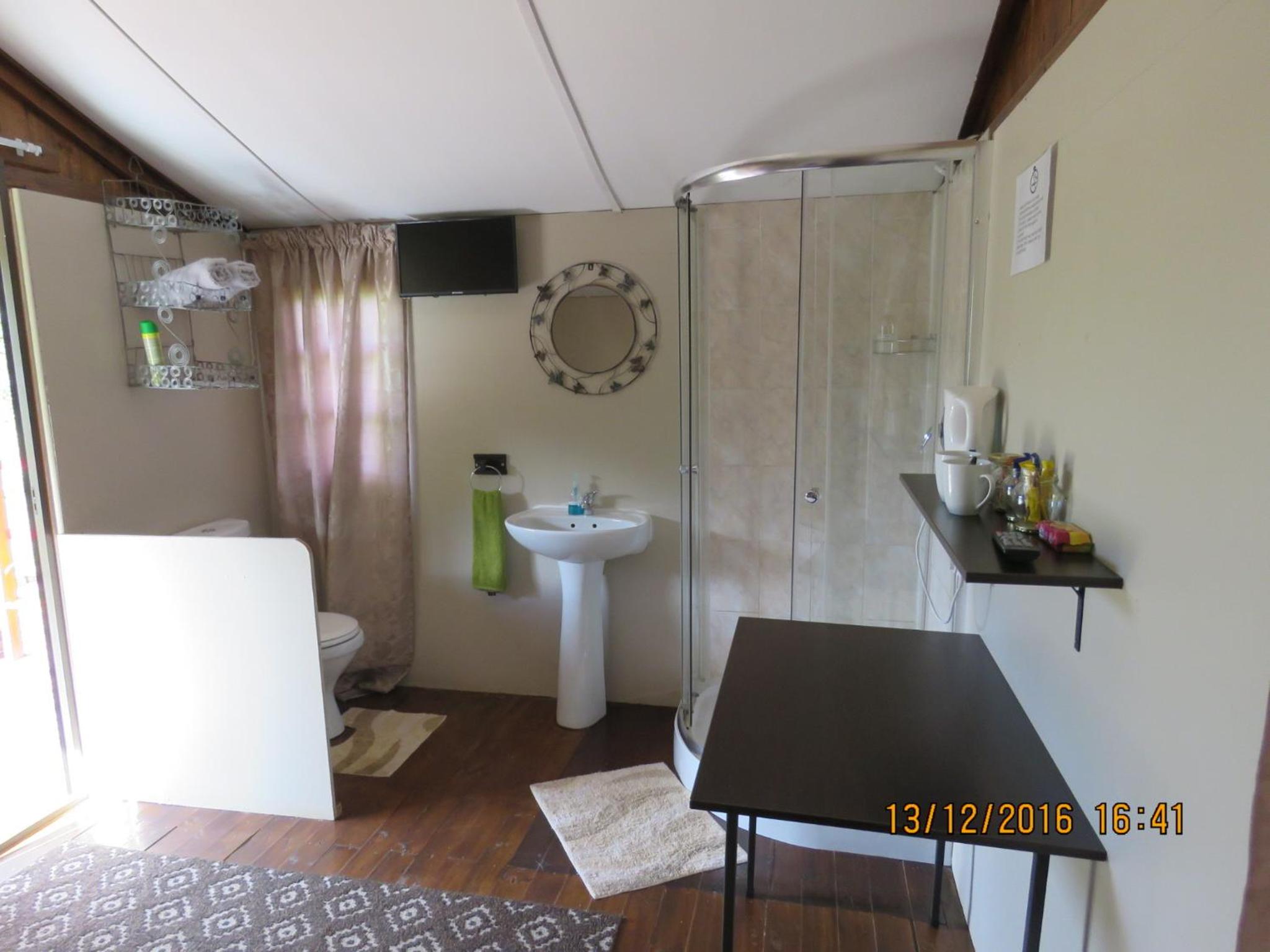 Double Room - Photo 10