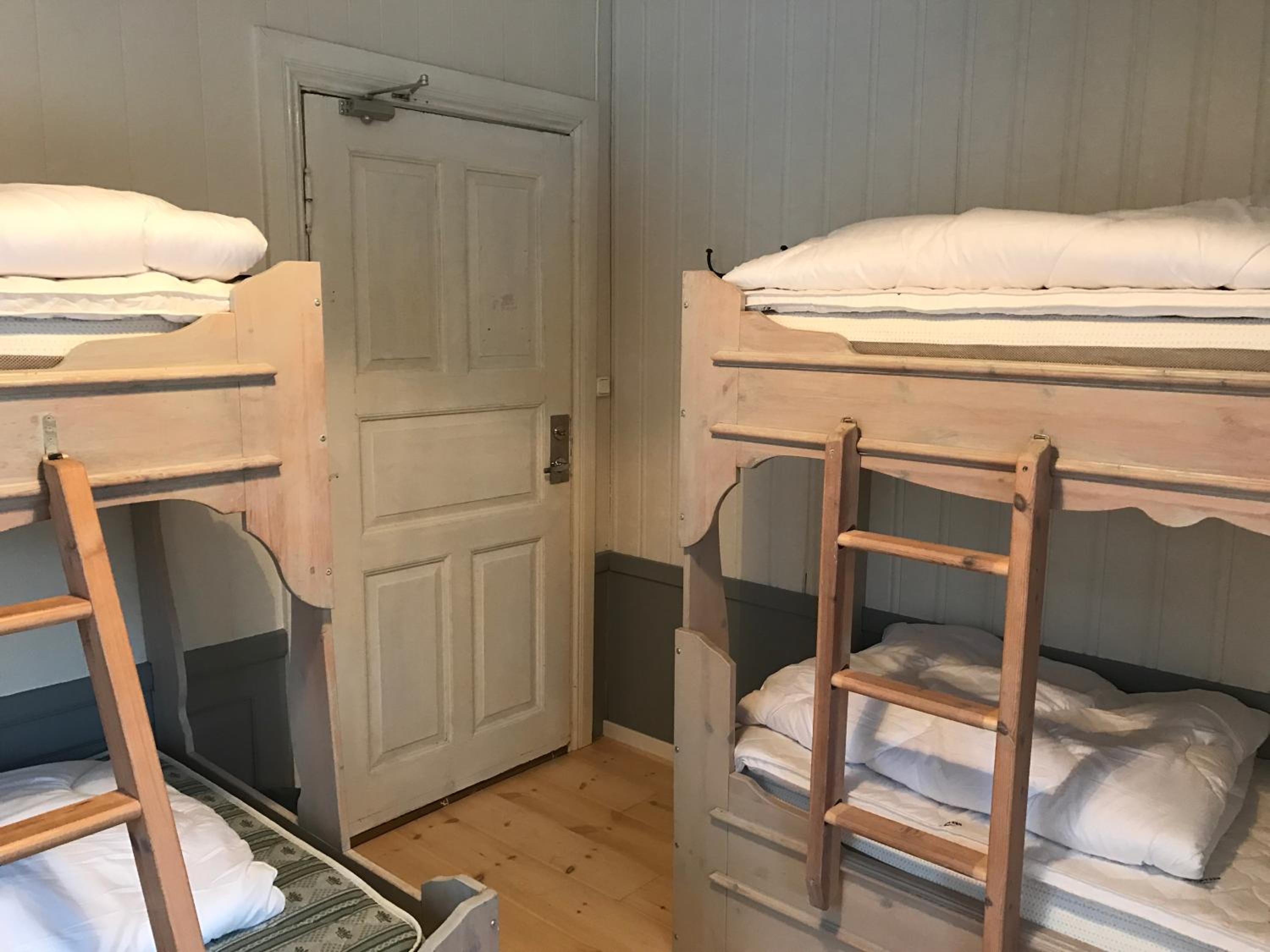 Quadruple Room with Shared Bathroom #10 photo 2
