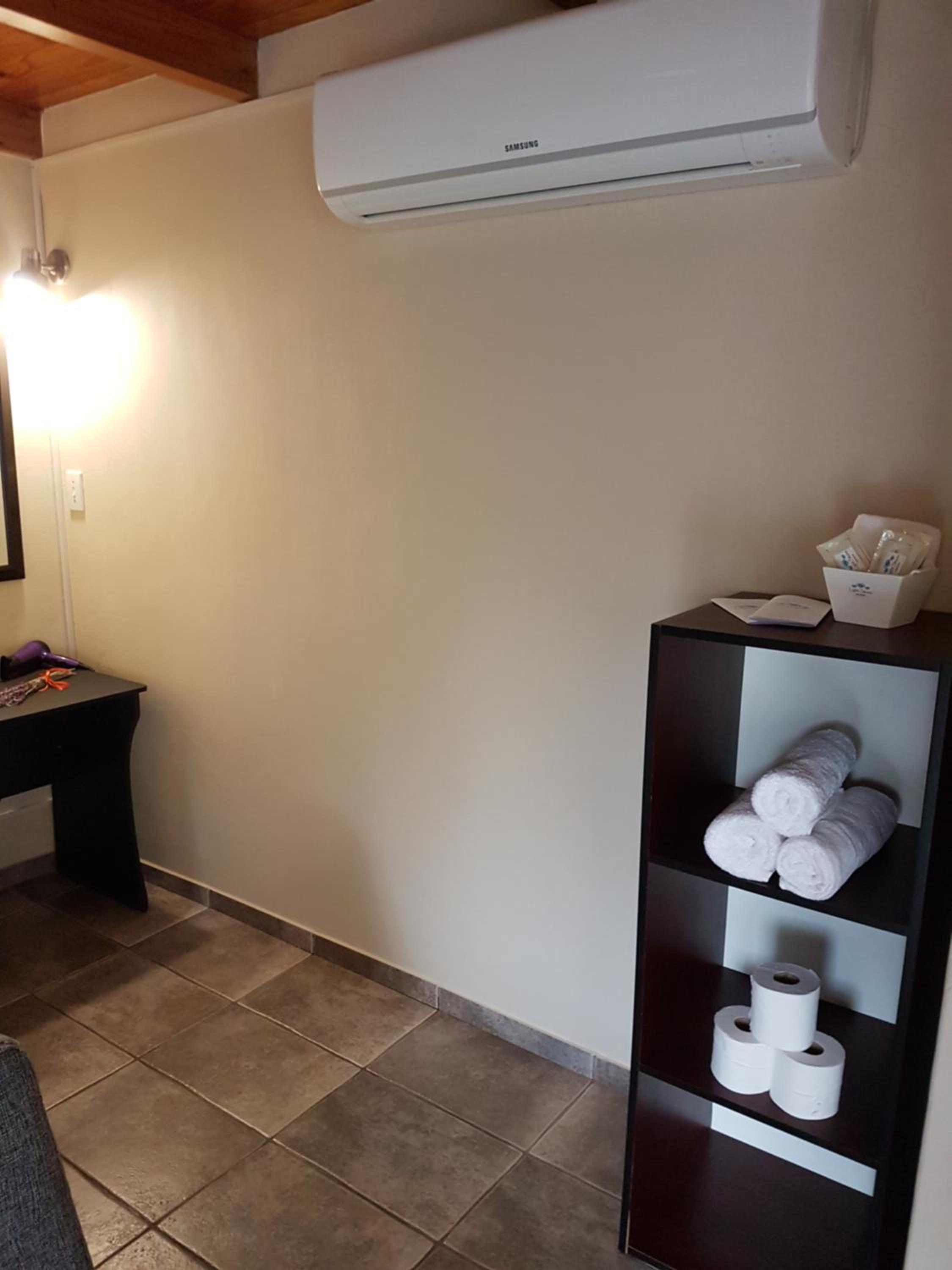 Budget Double or Twin Room photo 3