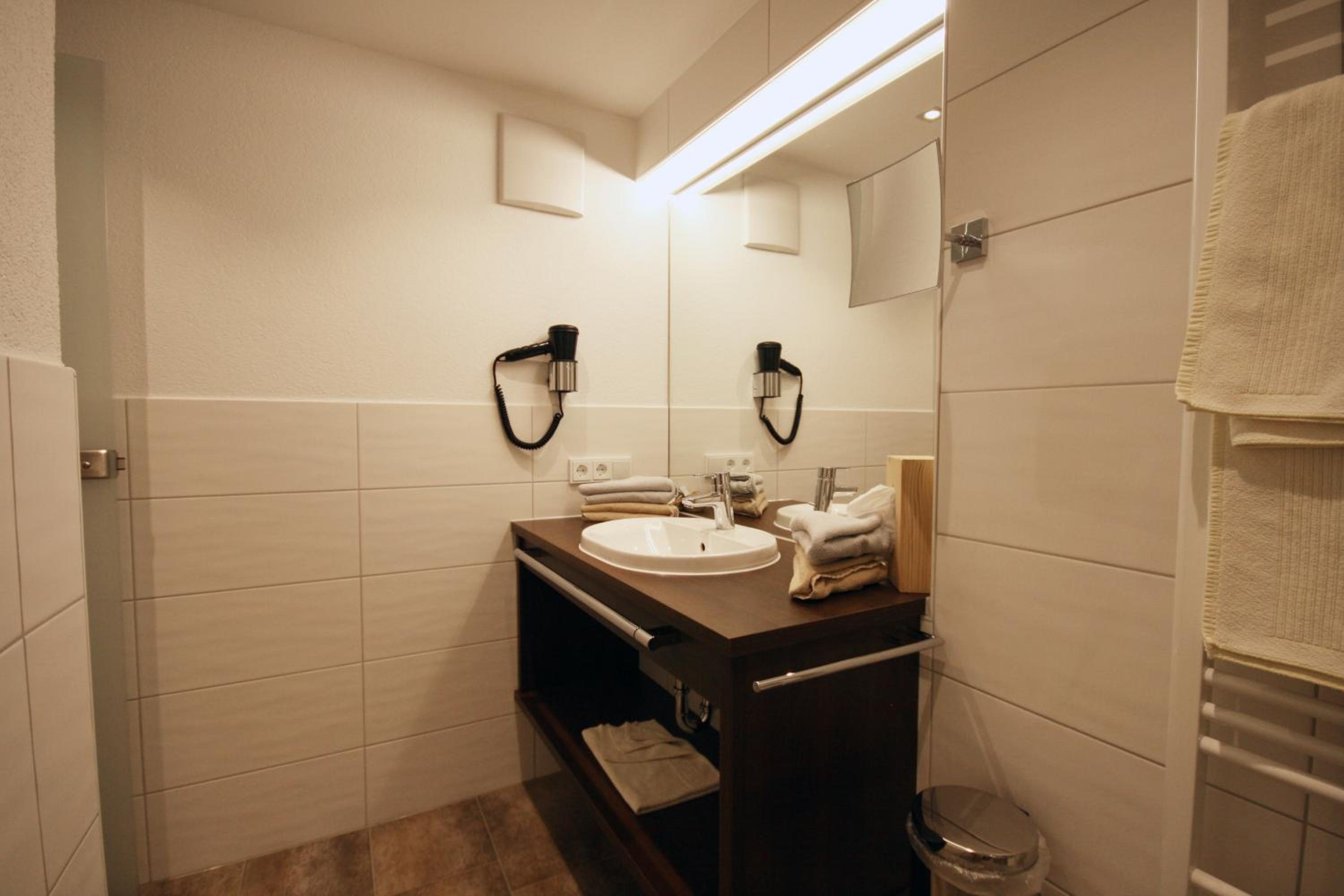 Suite with Mountain View - Photo 5