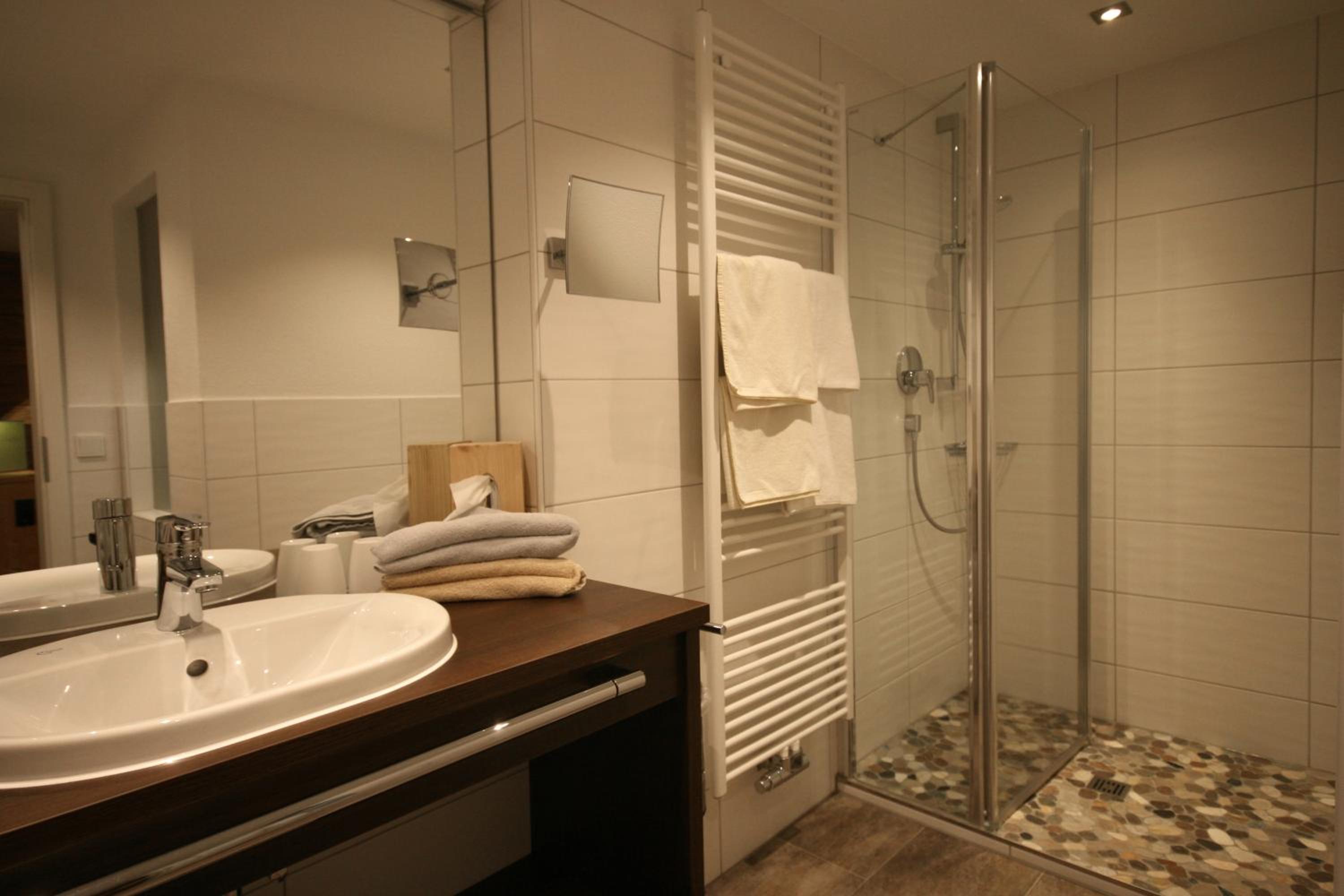 Suite with Mountain View - Photo 6